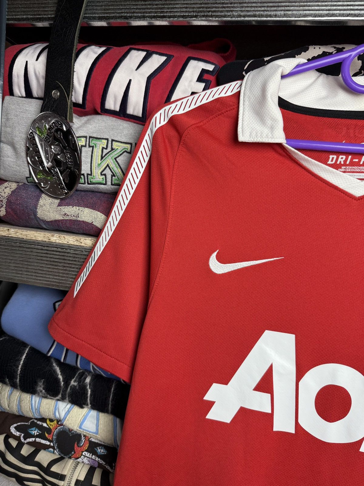 Nike Nike Manchester United aon soccer jersey L sz Size US S / EU 44-46 / 1 - 5 Thumbnail