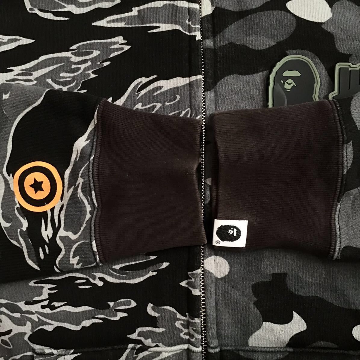 Bape × Undefeated BAPE × Undefeated Tiger Shark full zip hoodie a bathing ape Size US M / EU 48-50 / 2 - 6 Thumbnail