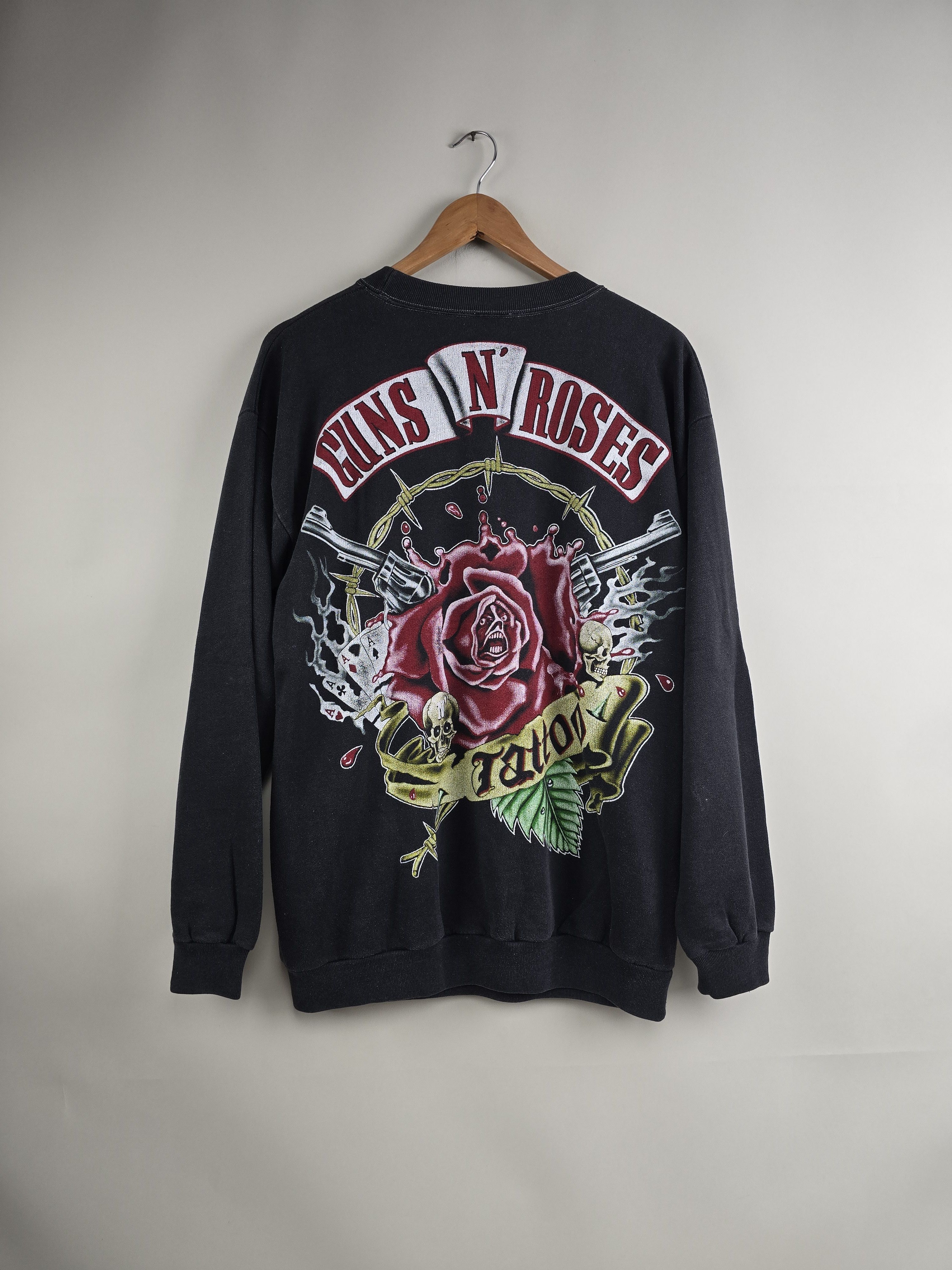 Band Tees × Guns N' Roses × Vintage 90s Guns N' Roses Whiskey Tattoo Crew neck L 21.5" 28" Size US L / EU 52-54 / 3 - 4 Thumbnail
