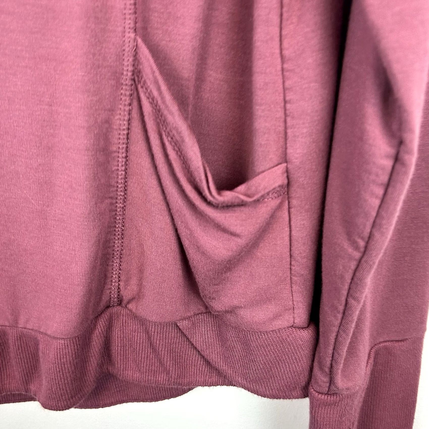 Vintage Yogalicious Womens Sweatshirt L Pink Round Neck Pullover Activewear Casual Stretch Modal Regular Sleep? (Note: no extra text) Size L / US 10 / IT 46 - 4 Thumbnail