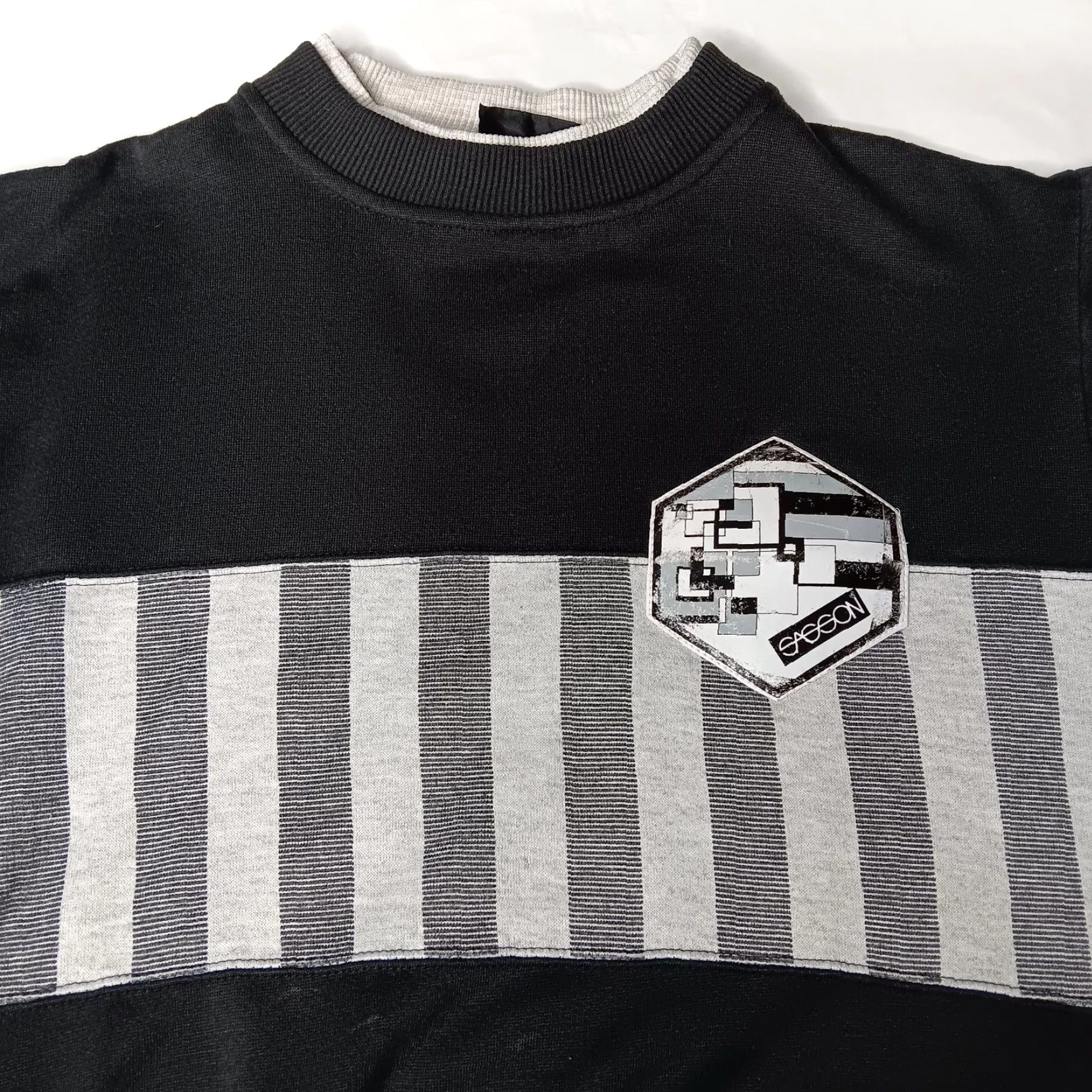 Vintage VINTAGE 80s Unisex Sweatshirt Crew Neck Black Gray Stripe Polyester Cotton Knit PullOver M Regular Men Size US M / EU 48-50 / 2 - 2 Thumbnail
