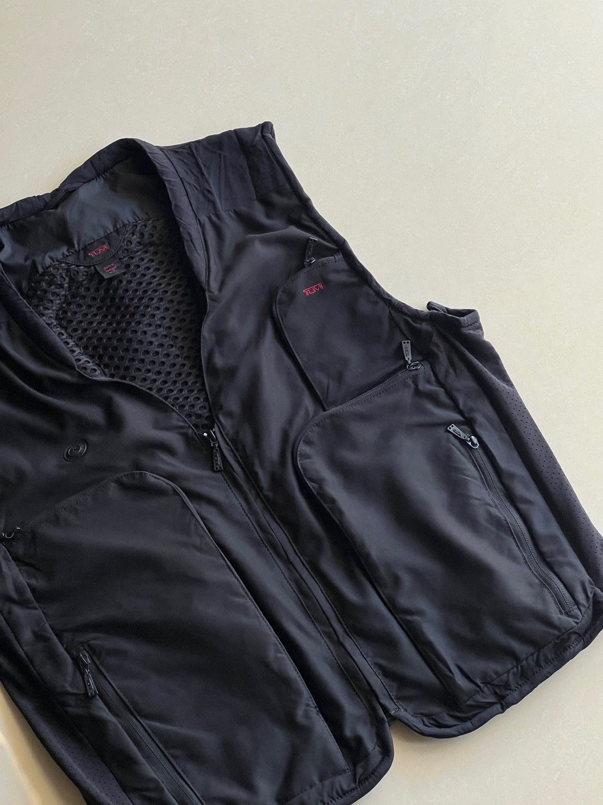 Tumi 2000s Tumi Travel vest Size US L / EU 52-54 / 3 - 7 Thumbnail