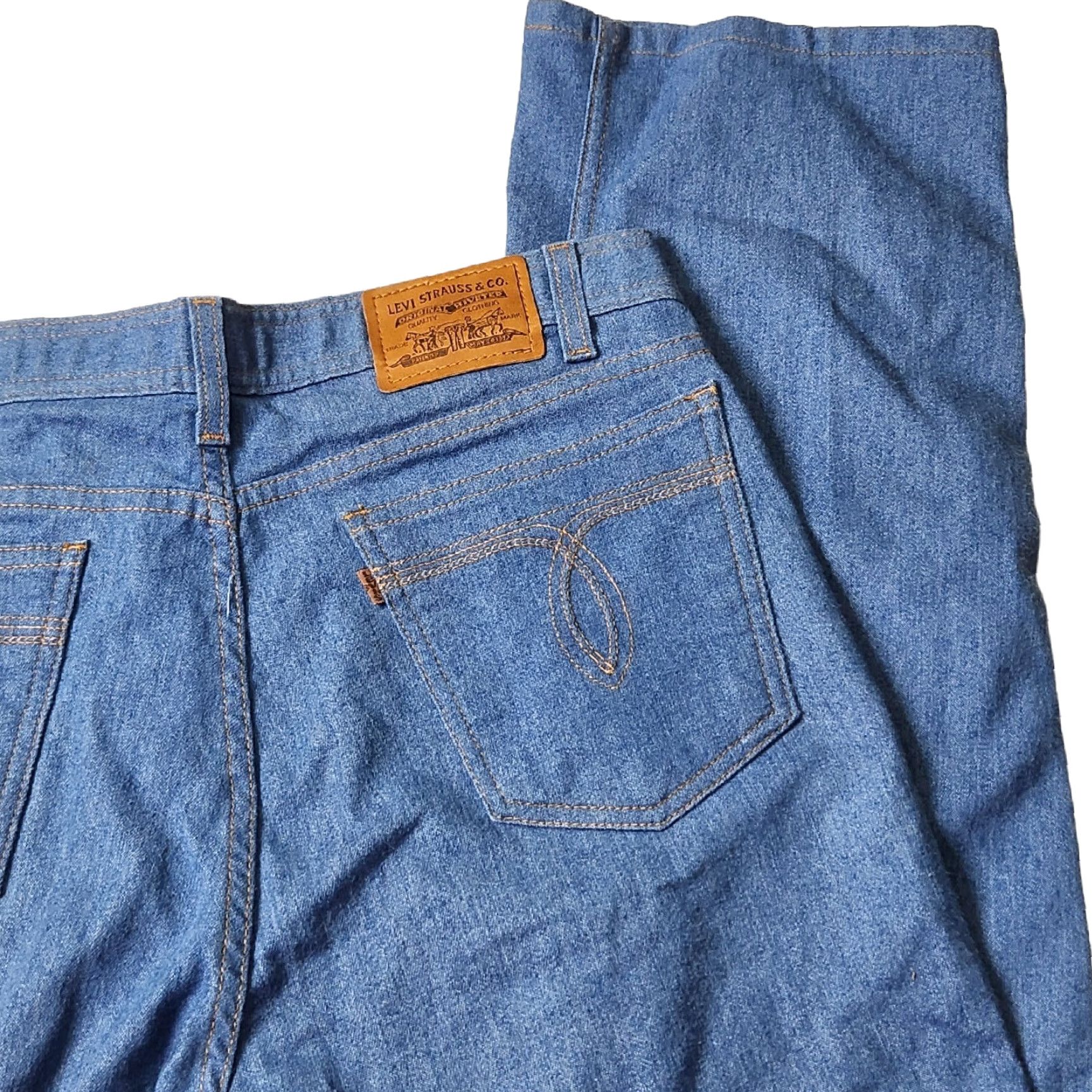 Levi's VINTAGE Levi's Western Jeans Pant Blue Light Denim 38x32 Jeans 80s 70s Mens Straight Brown Tab Orange Stitch Denim Sz 38x32 Size US 38 / EU 54 - 4 Thumbnail