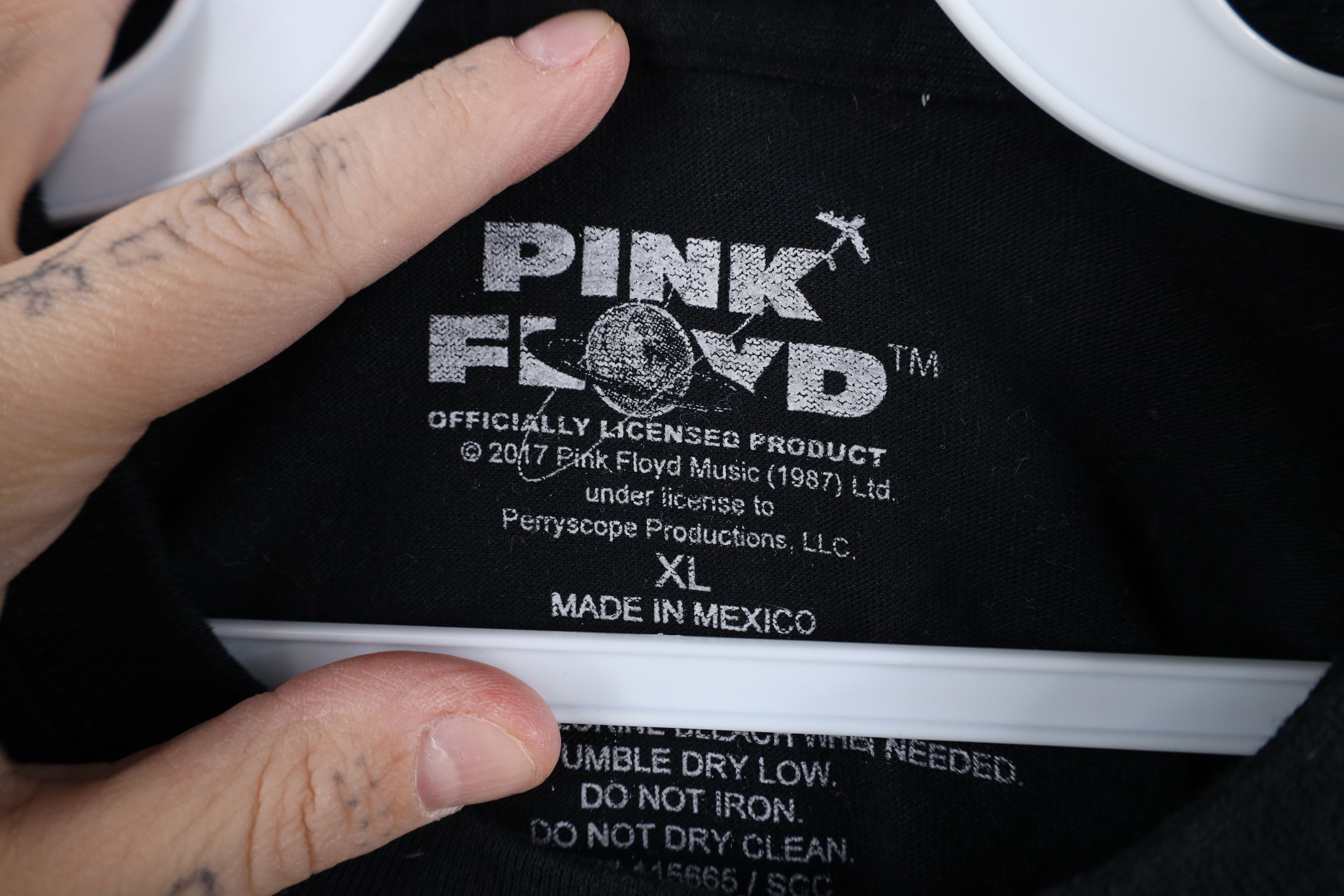 Vintage Retro Y2K Dark Side of the Moon Pink Floyd Band T-Shirt Size US XL / EU 56 / 4 - 8 Thumbnail