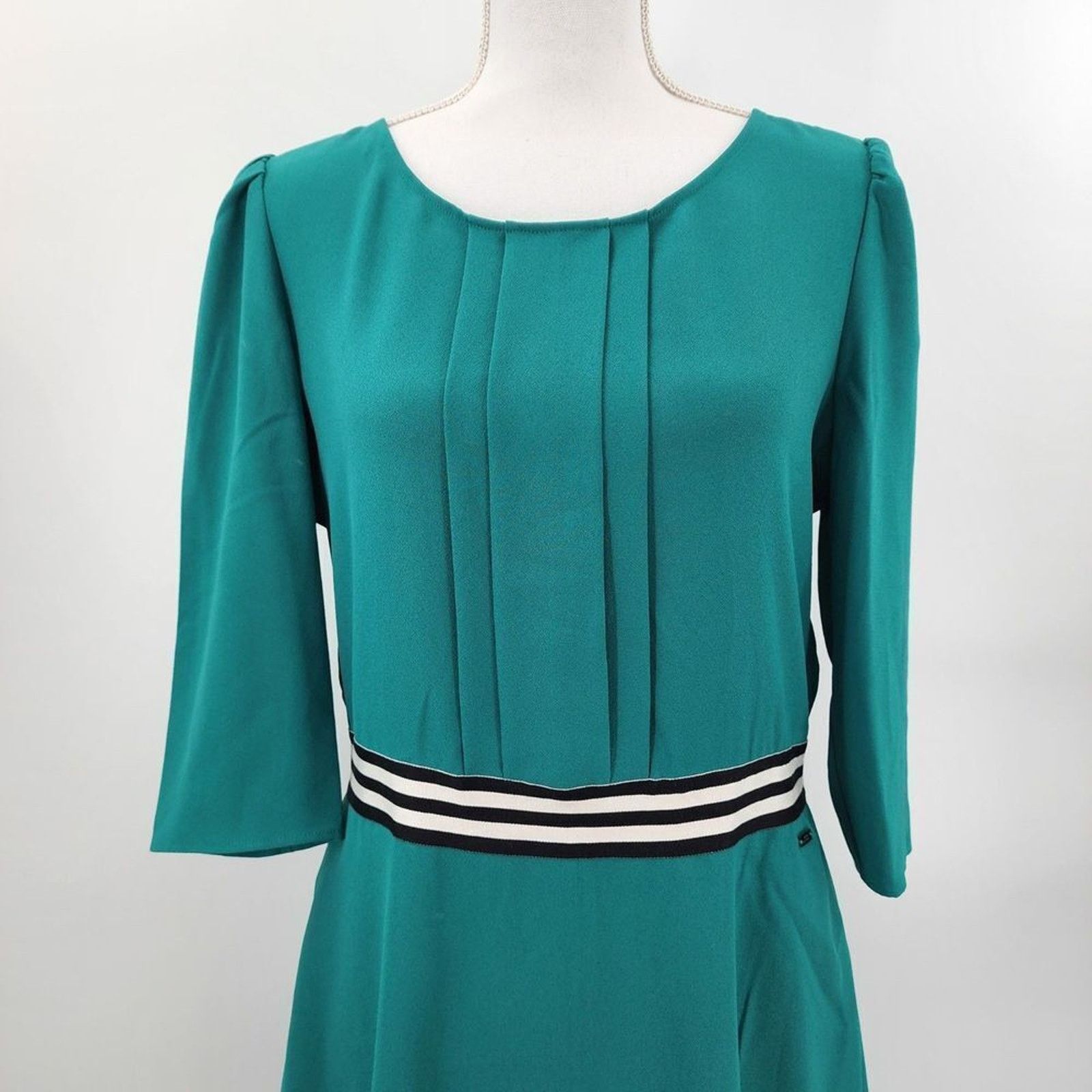 Armani Exchange Armani Exchange Green Midi 3/4 Sleeve Flare Dress 10 Medium Size L / US 10 / IT 46 - 4 Thumbnail