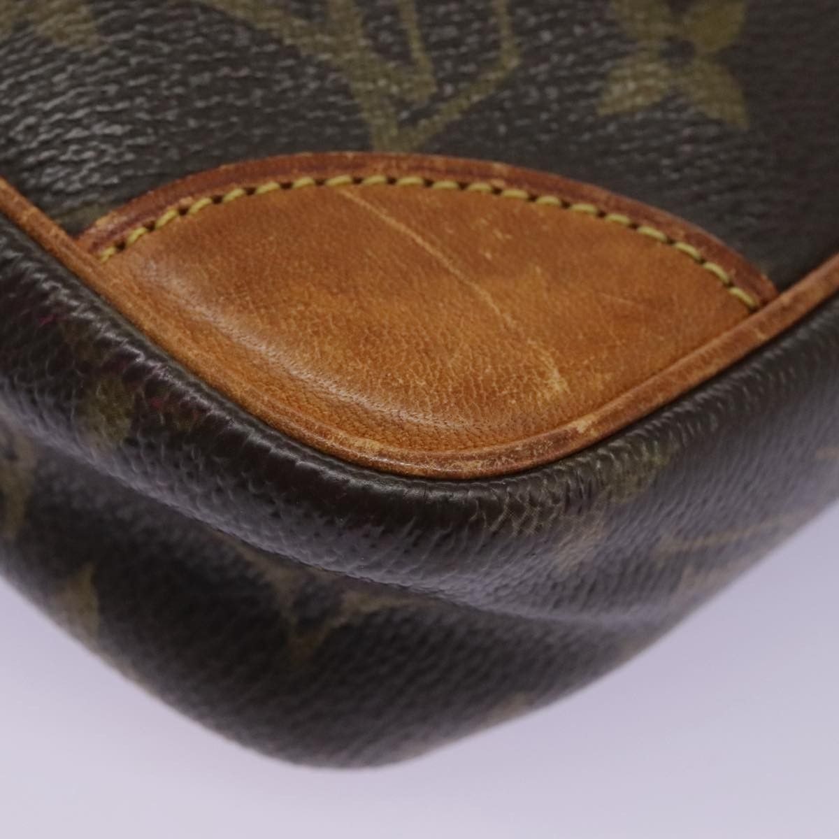 Louis Vuitton LOUIS VUITTON Monogram Danube Shoulder Bag M45266 Size ONE SIZE - 16 Thumbnail