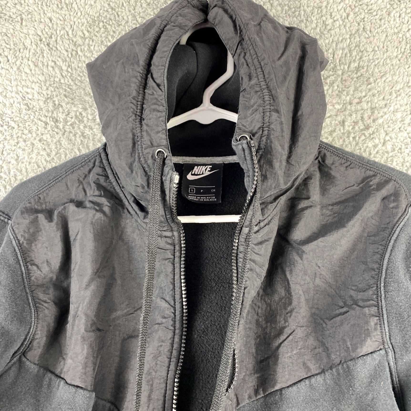 Nike VINTAGE Nike Men's Size S Hooded Jacket Casual Active Wear Fall Winter Black Long Sleeve Size US S / EU 44-46 / 1 - 4 Thumbnail