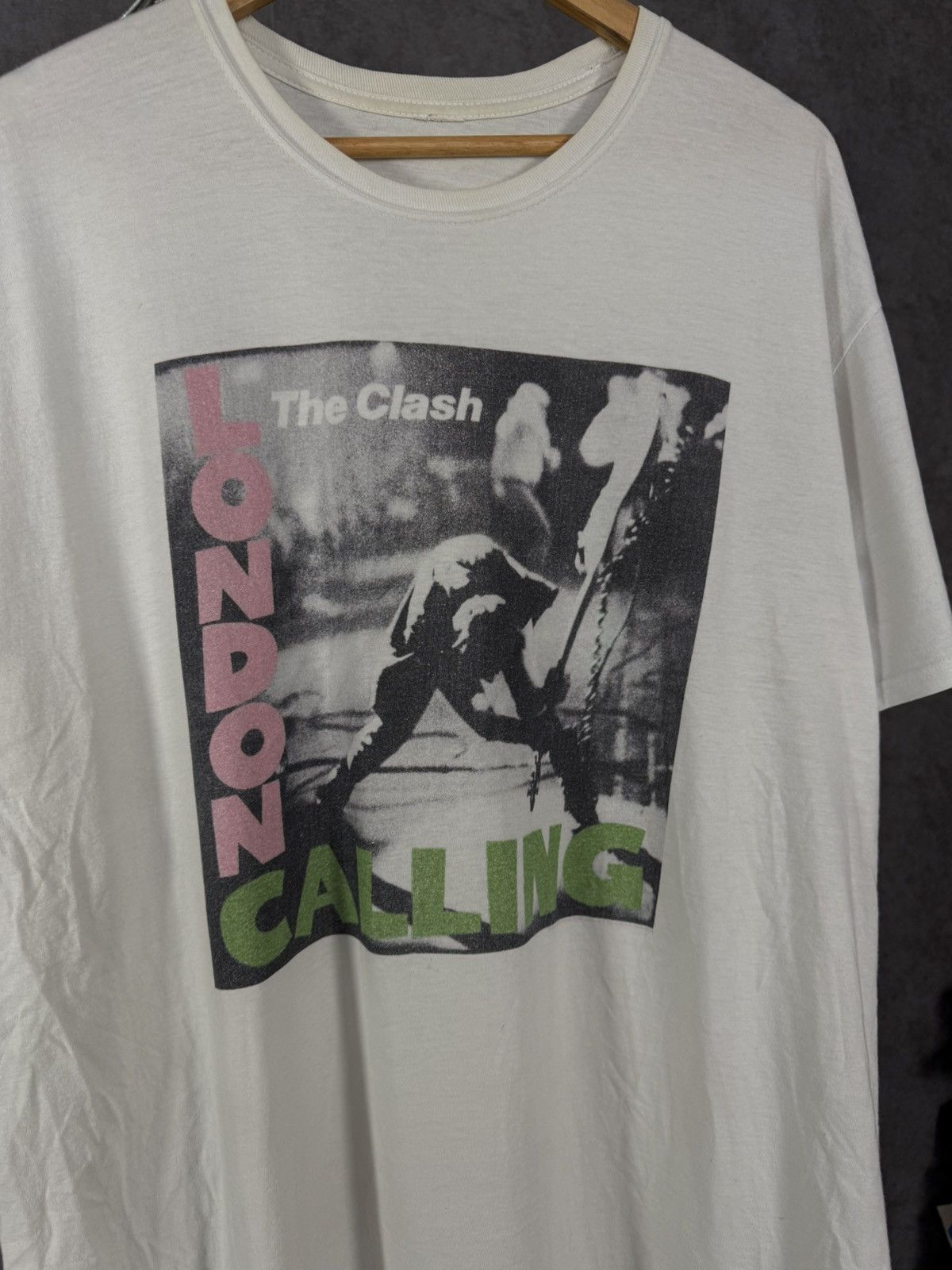 Band Tees The Clash rock band tee Size US XXL / EU 58 / 5 - 3 Thumbnail