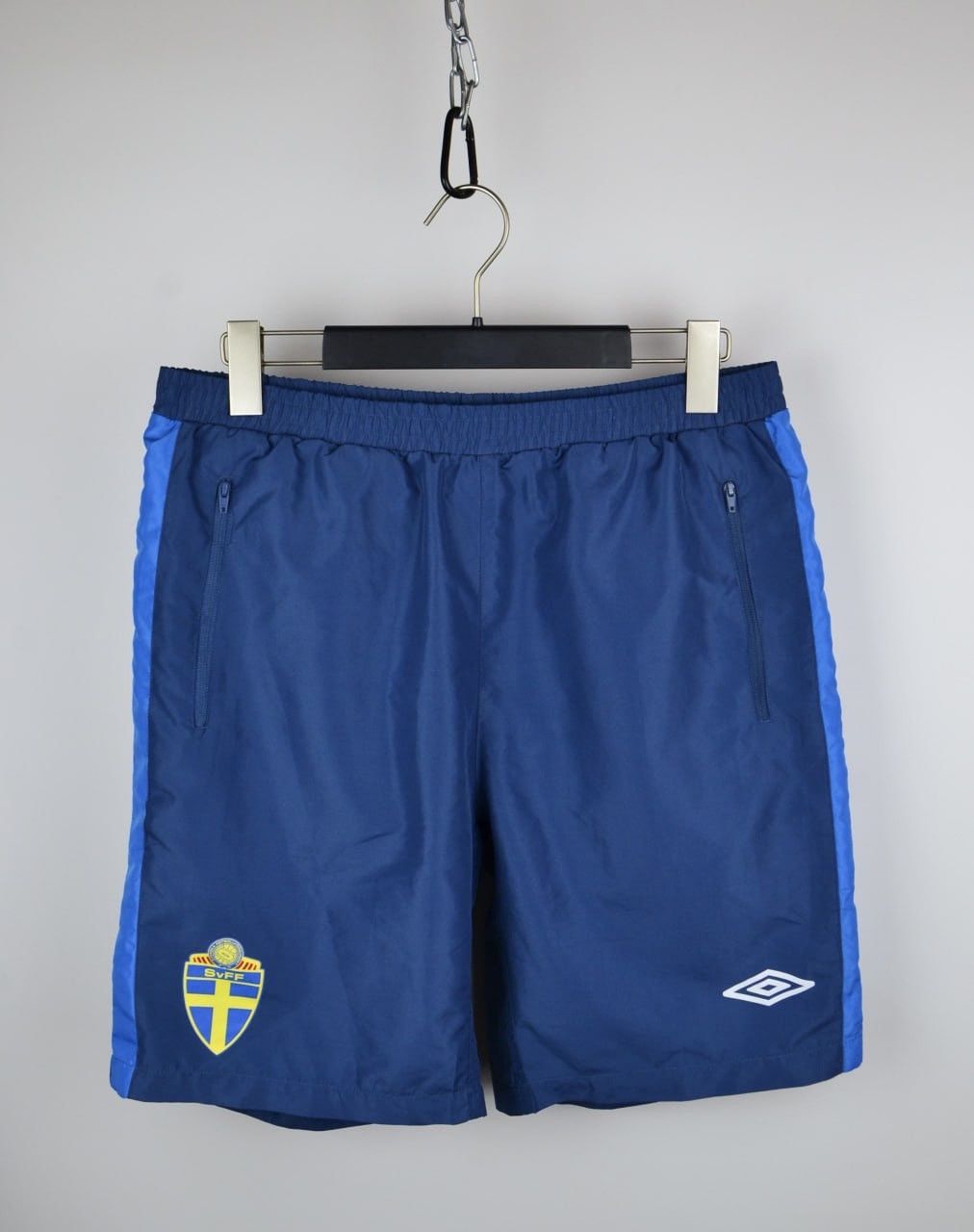Umbro × Vintage Sweden National Football Team Home SVFF Shorts Umbro size M Size US 34 / EU 50 - 1 Thumbnail