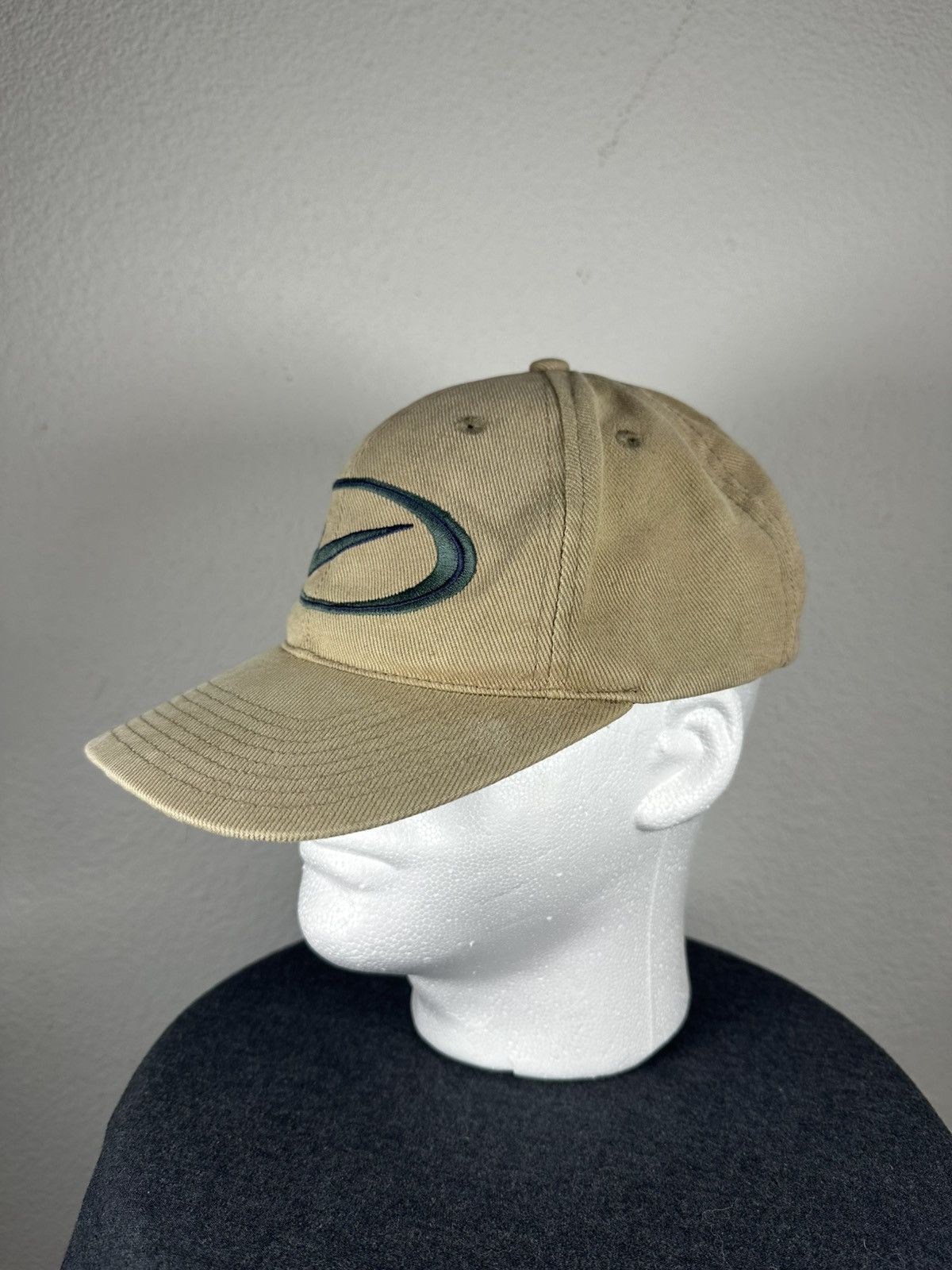 Nike 90s Nike embroidered brown hat Size ONE SIZE - 1 Thumbnail