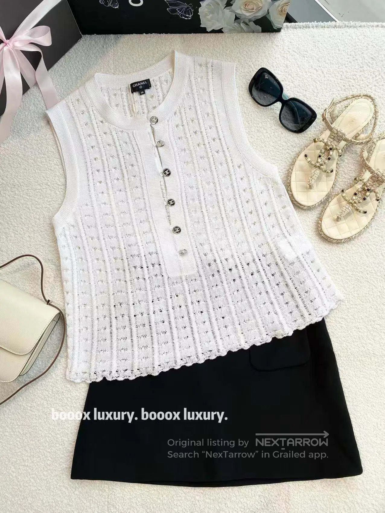 Chanel Chanel Hollow Knit Sleeveless Top| Size XS / US 0-2 / IT 36-38 - 1 Thumbnail