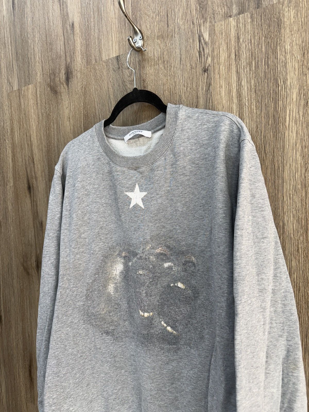 Givenchy Givenchy Grey Crewneck Size US XL / EU 56 / 4 - 3 Thumbnail