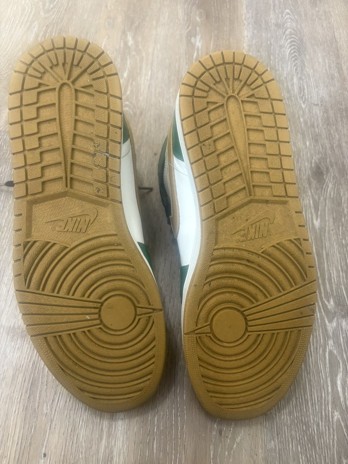 Jordan Brand Celtic jordan 1s Size US 13 / EU 46 - 3 Thumbnail