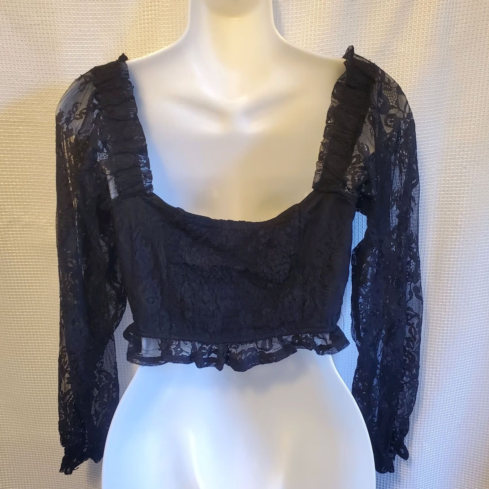 Almost Famous Womens Blouse Cropped Puff Sleeve Black Lace Gothic Corset Front Closure M Slim Floral Sheer N/A Size M / US 6-8 / IT 42-44 - 3 Thumbnail