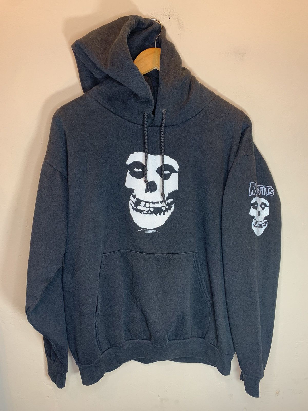 Misfits RARE Vintage 2001 Misfits Skull Cinderblock Punk Band Hoodie Size US XL / EU 56 / 4 - 1 Thumbnail