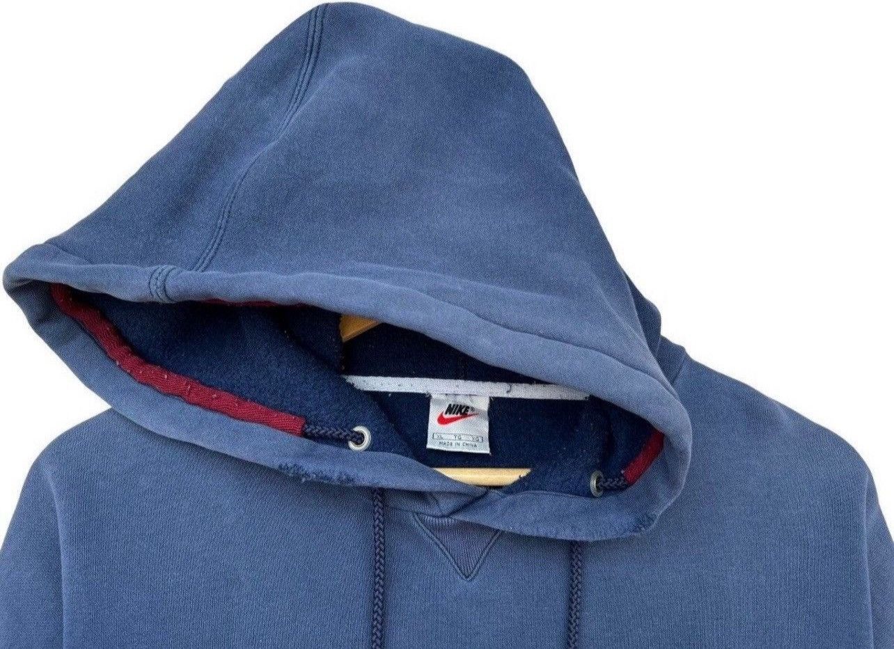 Nike Vintage Nike Embroidered Spellout Sunfaded Baggy Boxy Hoodie Size US XL / EU 56 / 4 - 8 Thumbnail