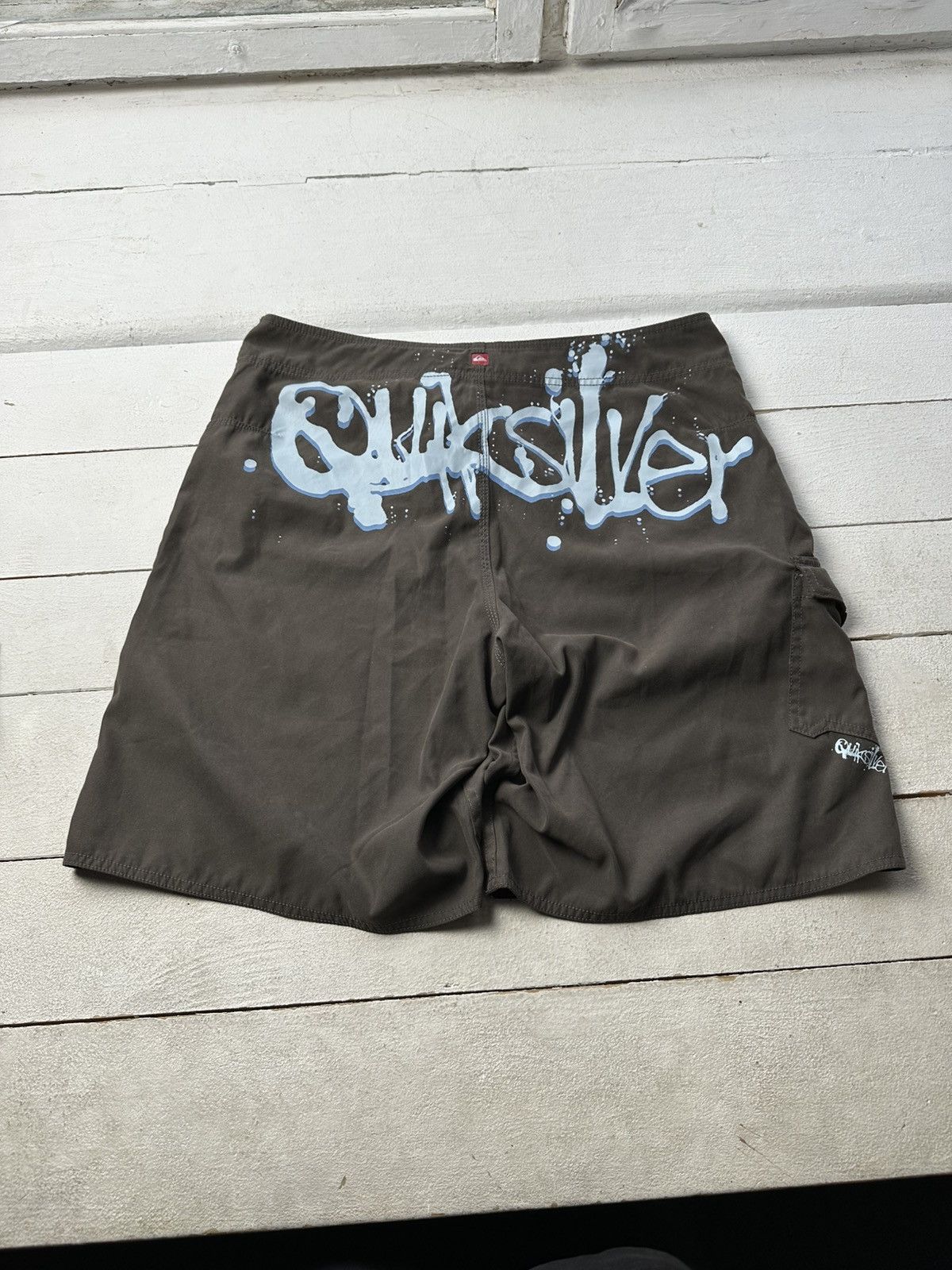 Quiksilver 🚨Vintage Quiksilver Shorts Big Logo Y2K Style 90s Surfing Size US 33 - 1 Thumbnail