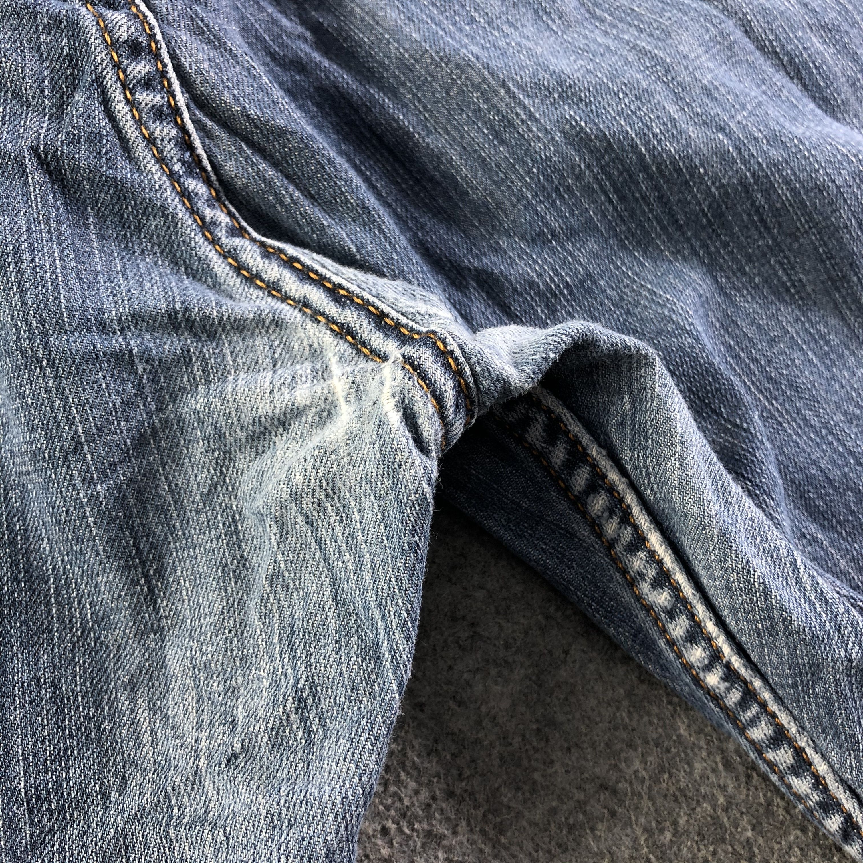 Levi's Vintage Blue Wash Levis 569 Jeans-J4397 Size US 35 - 7 Thumbnail