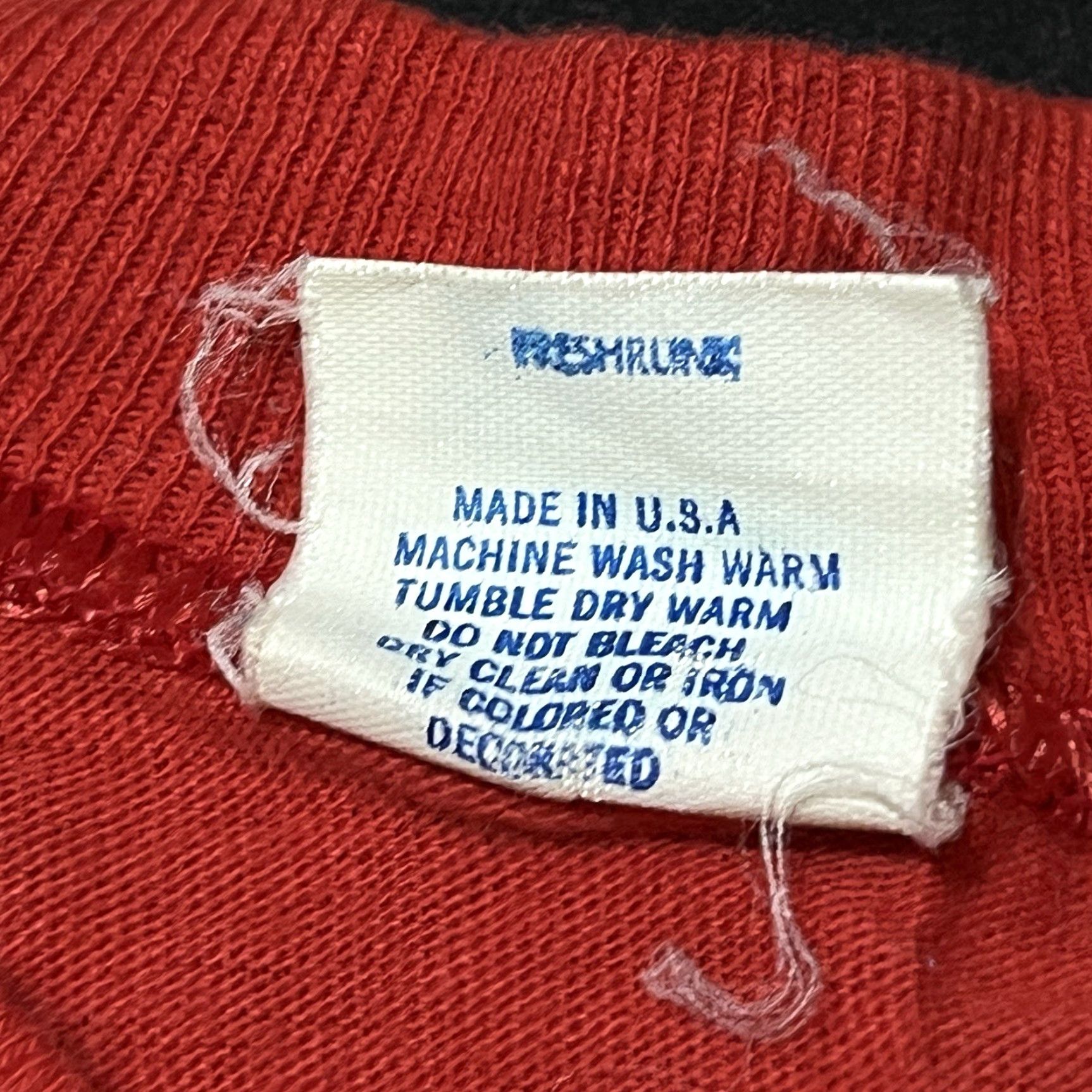 VINTAGE Maniacs Shirt Lee Men XL Red Cotton Knit Double-Sided Logo 1980s University Boston University 1980s Concert Staff Man 90s?