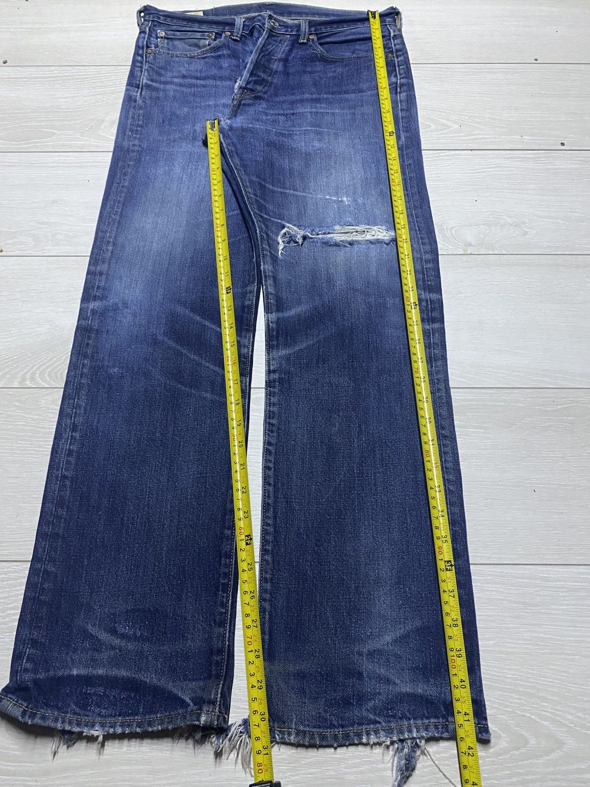 Levi's Vintage Levis 502 ButtonFly Blue Wash Distressed Loose Jeans Size US 33 - 17 Thumbnail