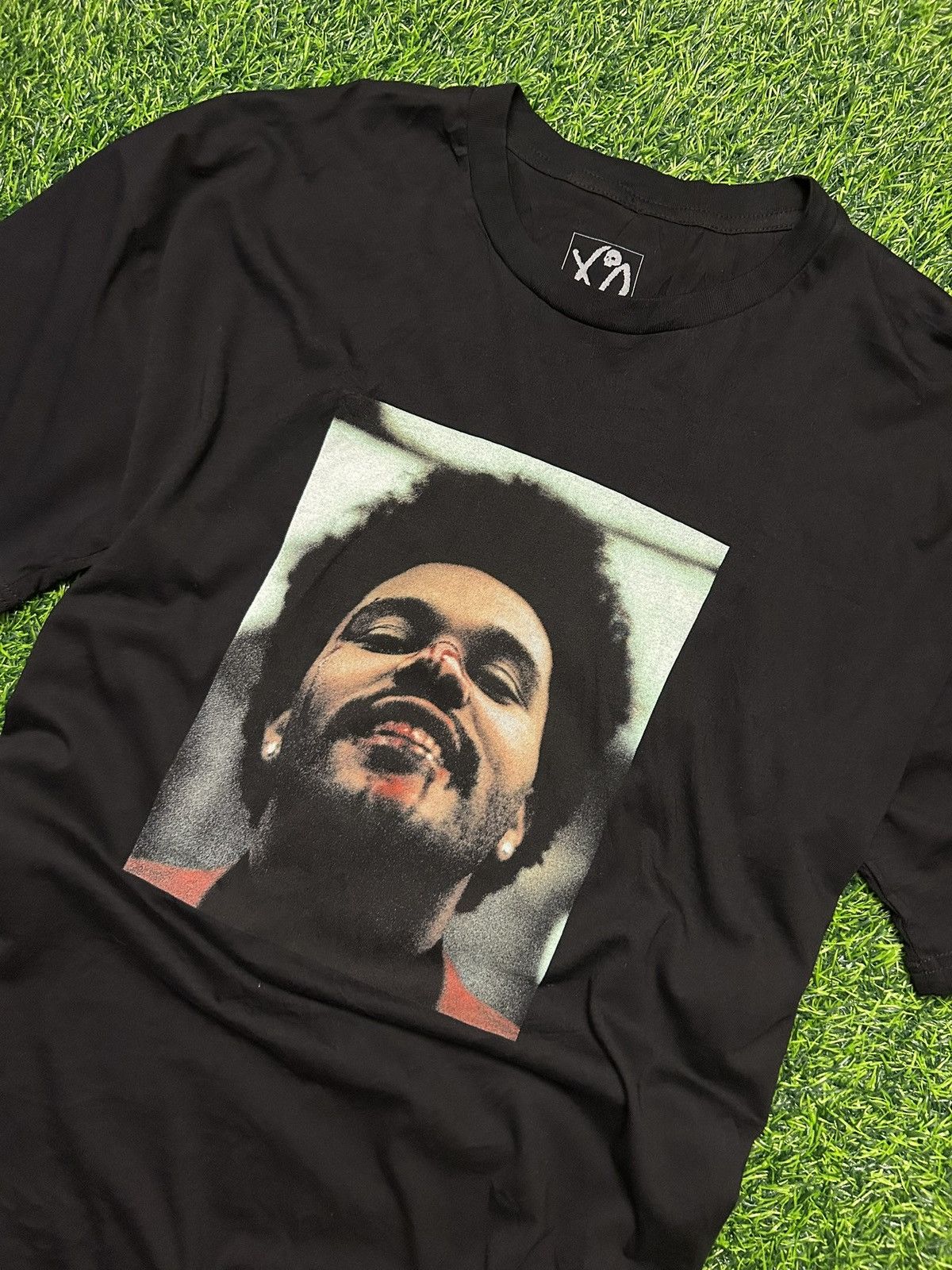 XO The weekend official xo tee Size US XXL / EU 58 / 5 - 2 Thumbnail