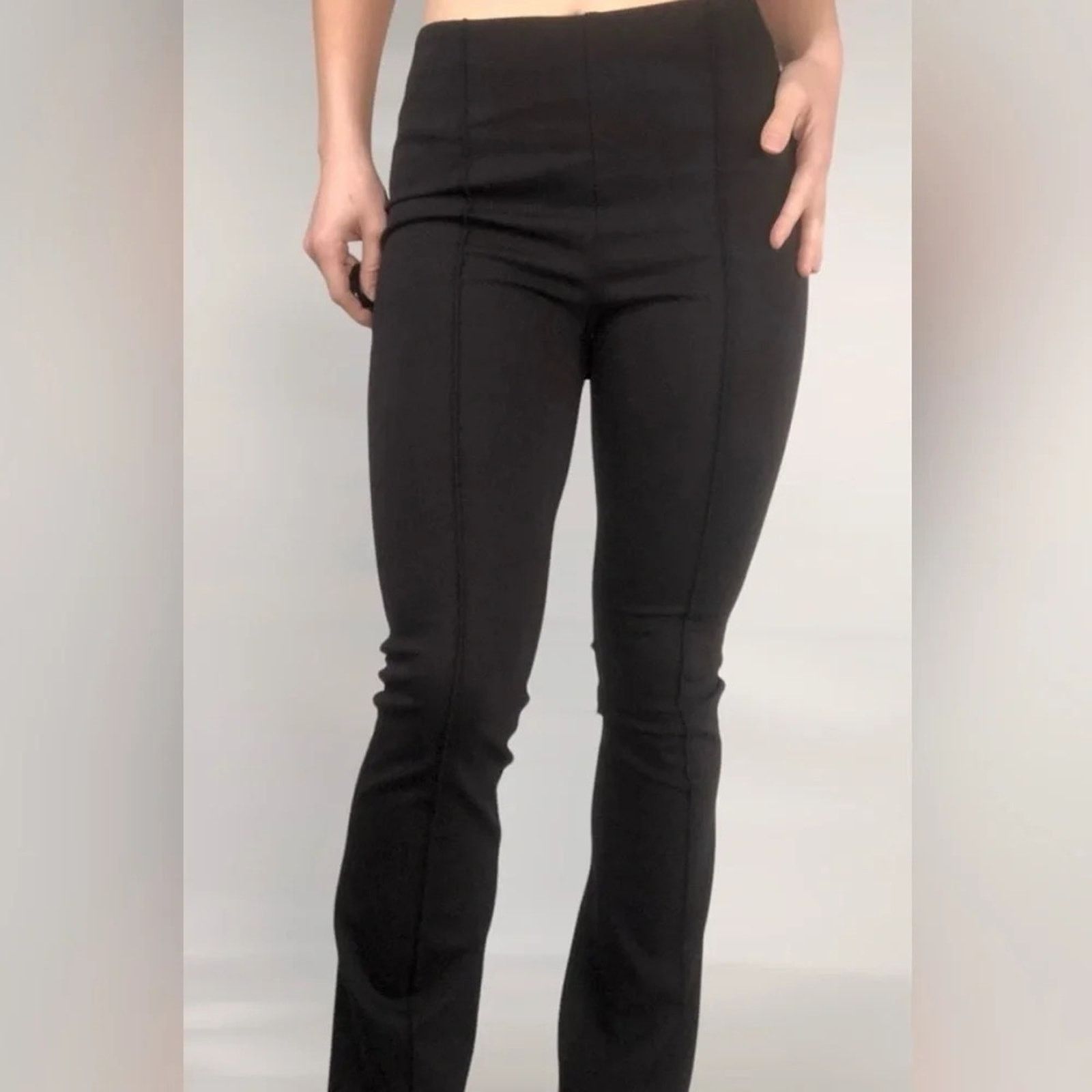 Elizabeth and James Elizabeth and James base layer/leggings, size Medium Size 32" / US 10 / IT 46 - 2 Thumbnail