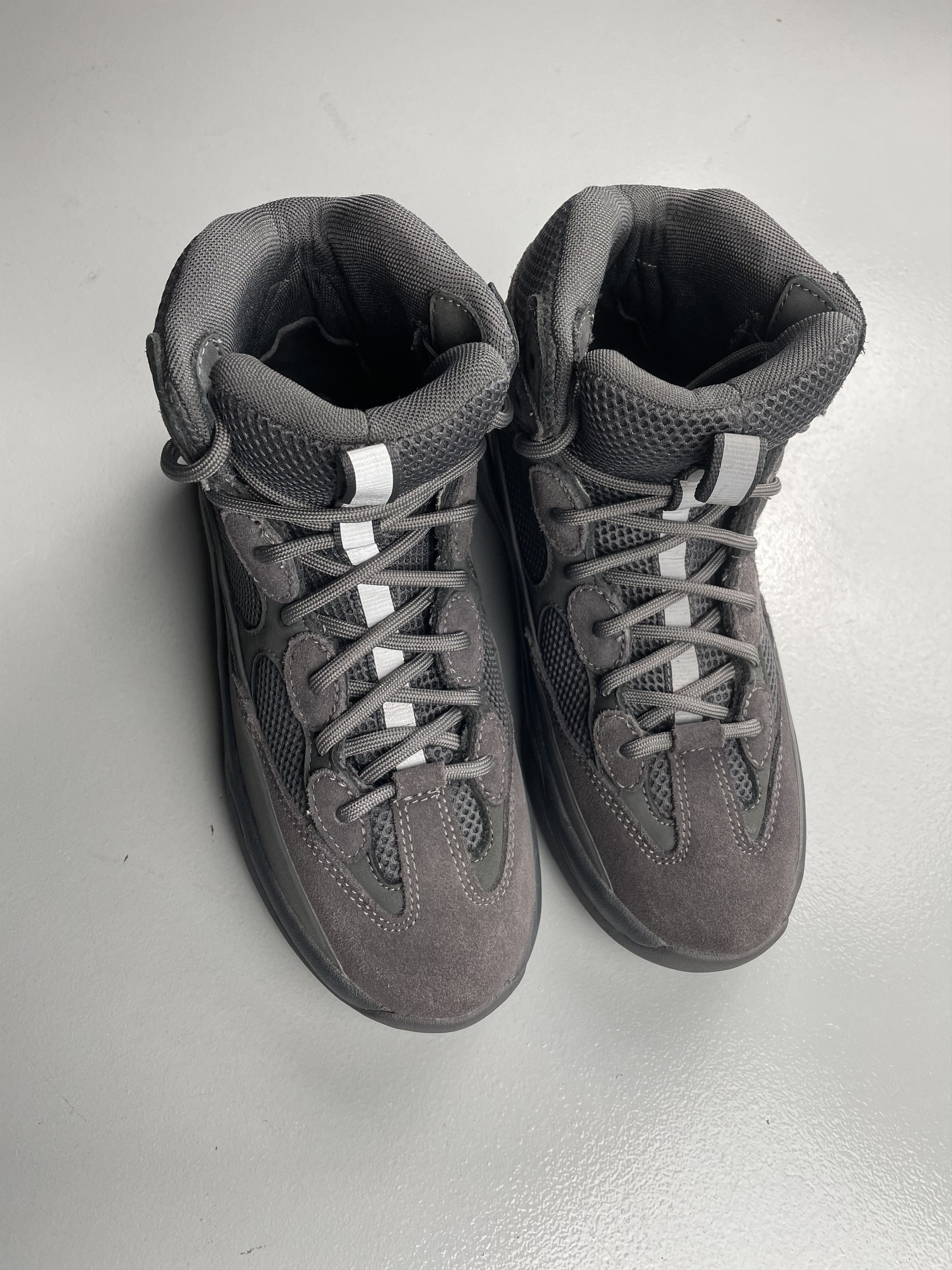 Yeezy YEEZY Season 6 Graphite Desert Boots - size 42 Size US 8.5 / EU 41-42 - 4 Thumbnail