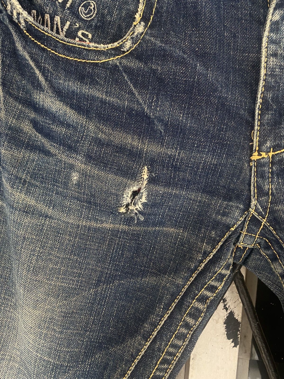 Japanese Brand Red Pepper 'Mr G' Gold Label Indigo Jeans Size US 33 - 4 Thumbnail