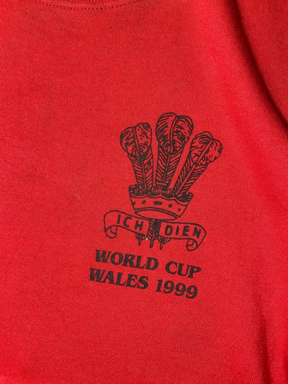 Vintage Vintage Rugby World Cup Wales 1999 Red Cotton T-shirt Size US L / EU 52-54 / 3 - 4 Thumbnail