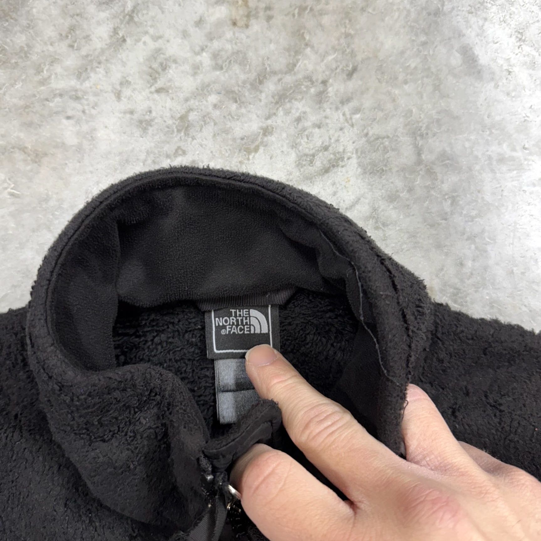 The North Face VINTAGE The North Face Jacket Womens Small Black Fuzzy Full Zip Fleece Soft Warm Cozy Size S / US 4 / IT 40 - 3 Thumbnail