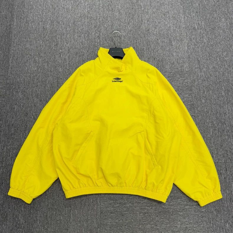 Balenciaga Balenciaga 3 B monogram embroidered show style assault jac Size US S / EU 44-46 / 1 - 1 Thumbnail