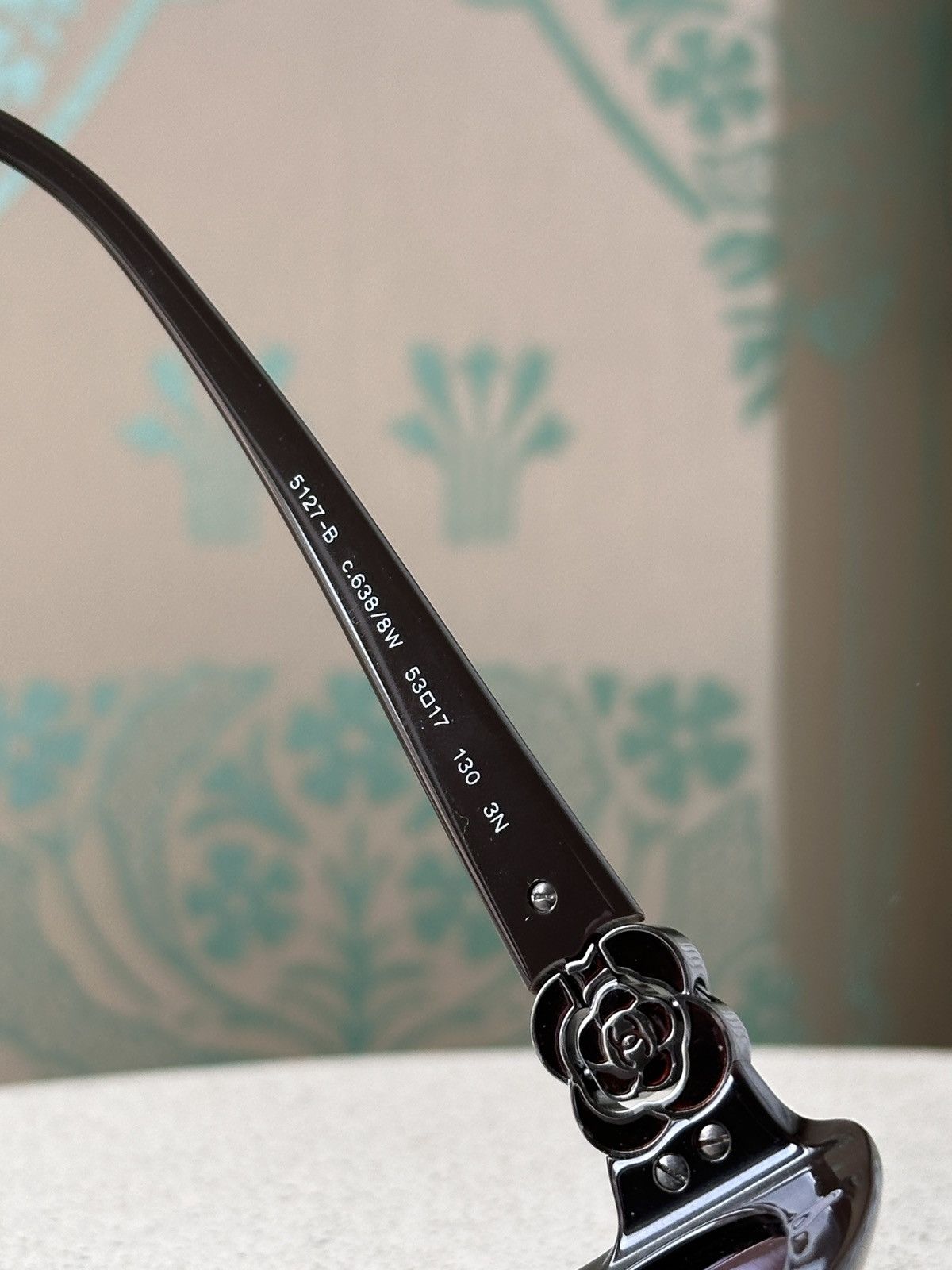 Chanel CHANEL CC Logo Camelia Brown Crystal Swarovski Sunglasses Size ONE SIZE - 7 Thumbnail