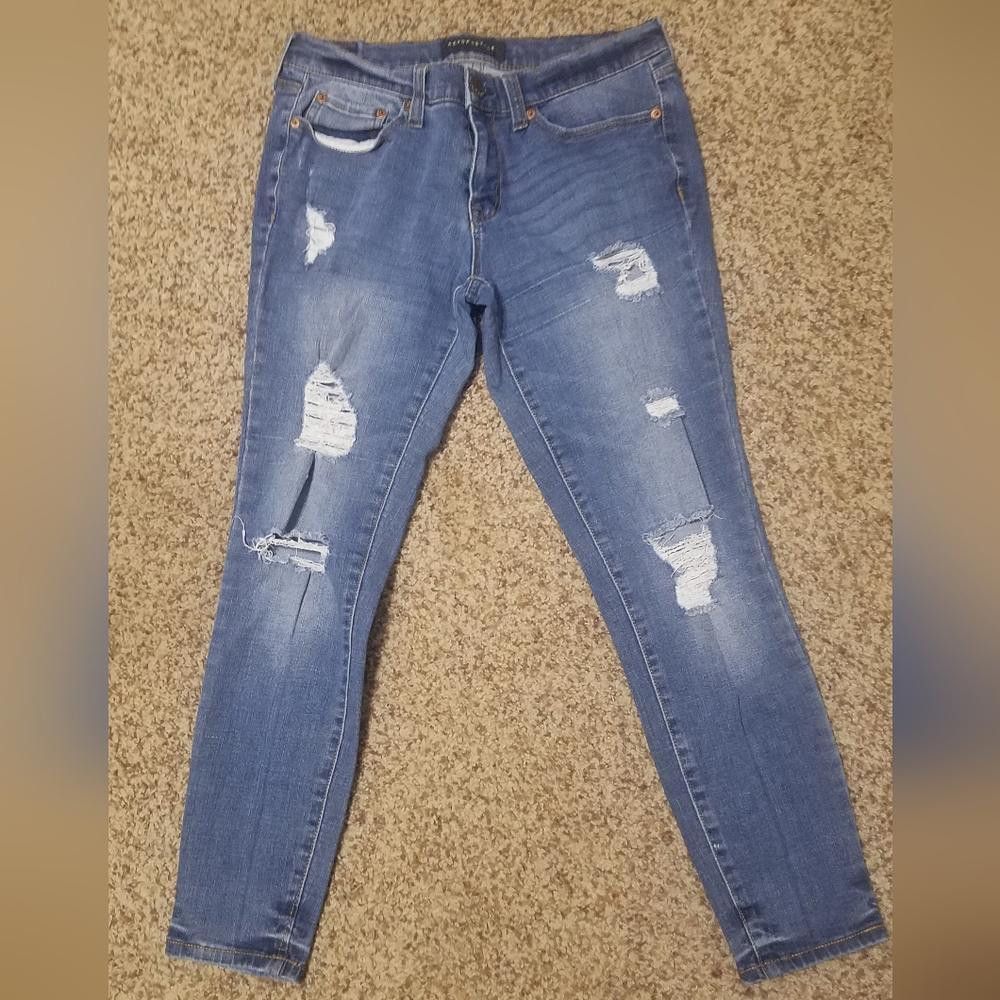 Aeropostale Aeropostale Flex Effects Low Rise Distressed Jeans Size 6 Size 28" / US 6 / IT 42 - 2 Thumbnail