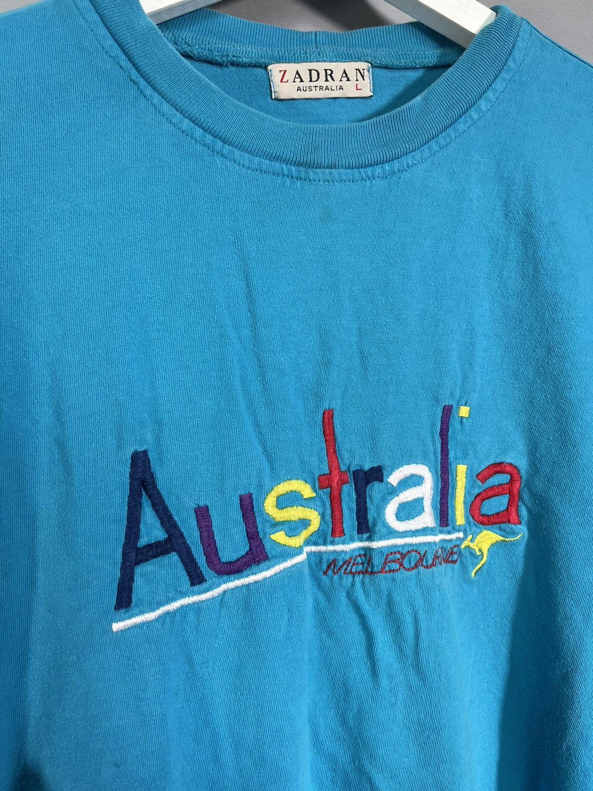 Man Made In Australia × Vintage Vintage Embroidered Single Stitch Melbourne Australia Tee Size US L / EU 52-54 / 3 - 4 Thumbnail