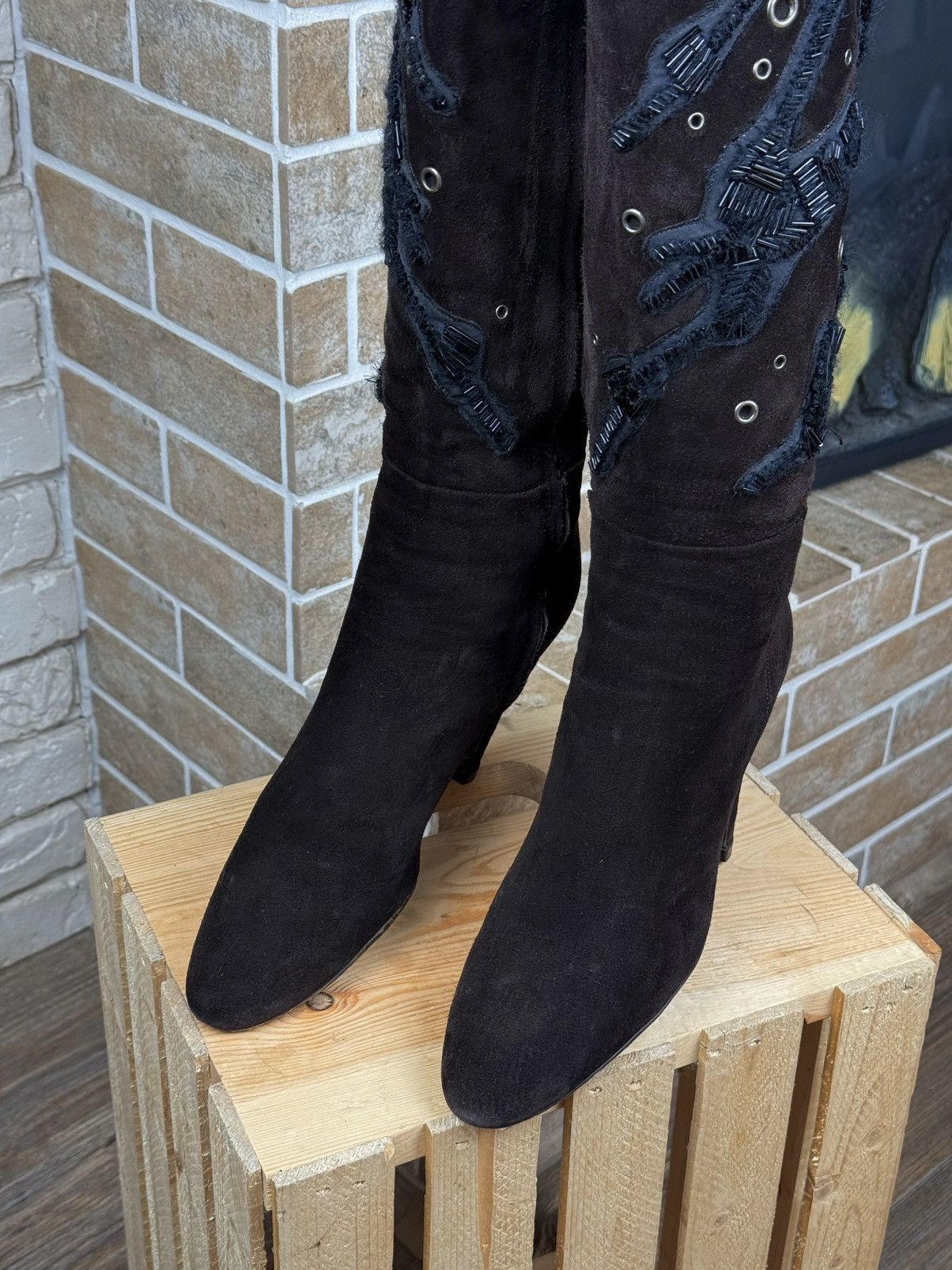 Prada × Vintage Prada Brown Suede Beads Knee High Heels Boots Size US 9 / IT 39 - 3 Thumbnail