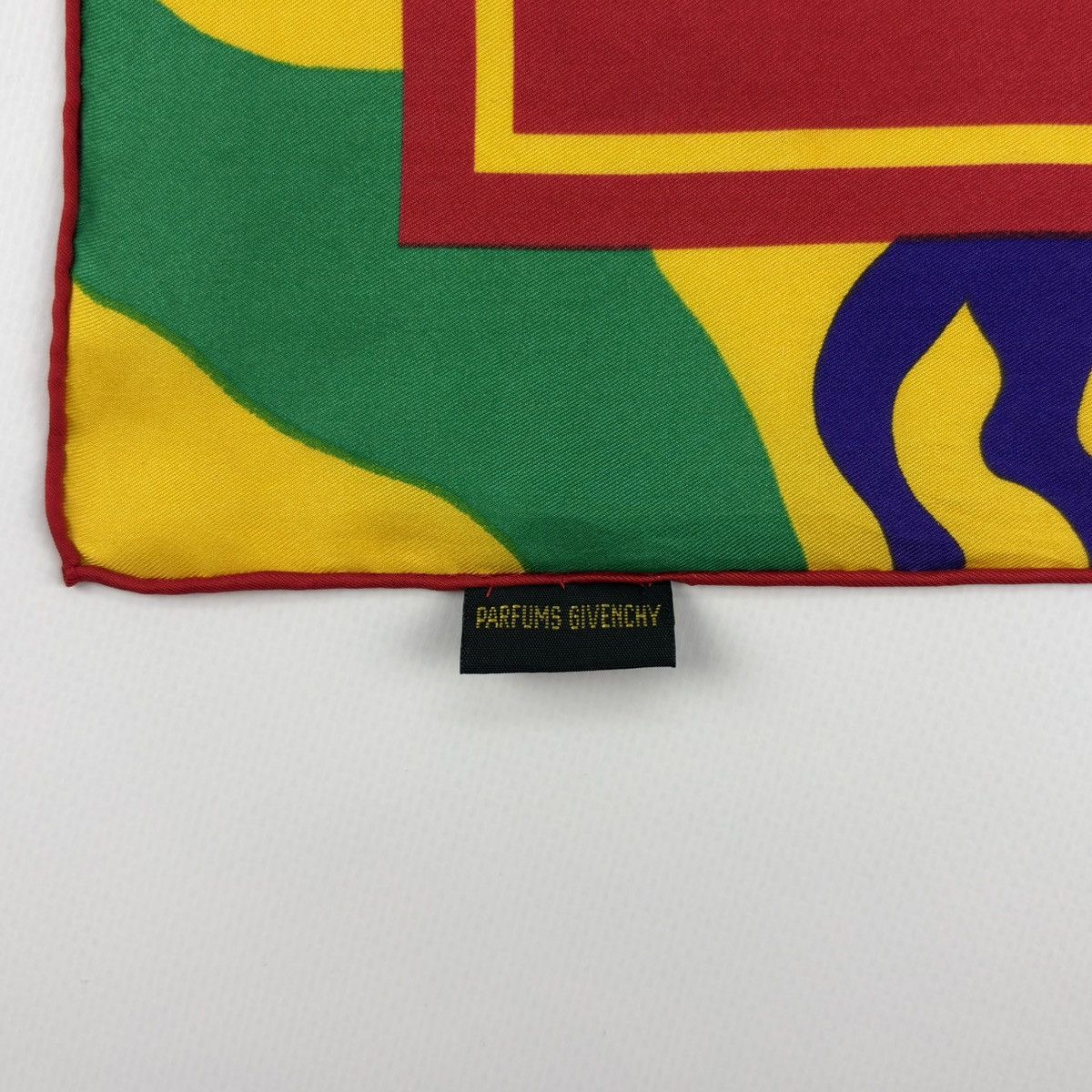 Givenchy Amarige de Givenchy Paris silk Scarf Parfums Givenchy Size ONE SIZE - 9 Thumbnail