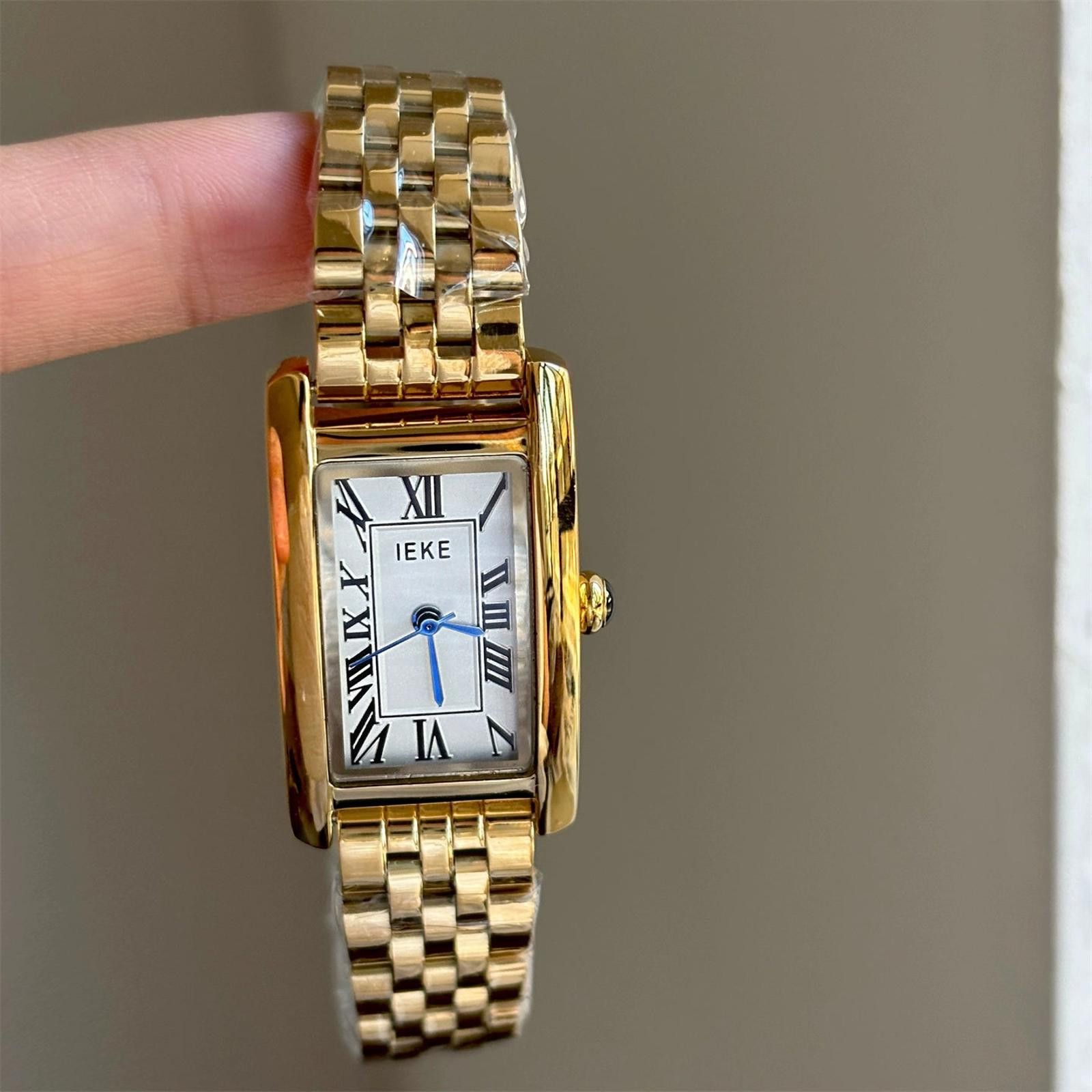 Jewelry Rectangular Face Wristwatch, Classic Gold Watch Size ONE SIZE - 5 Thumbnail