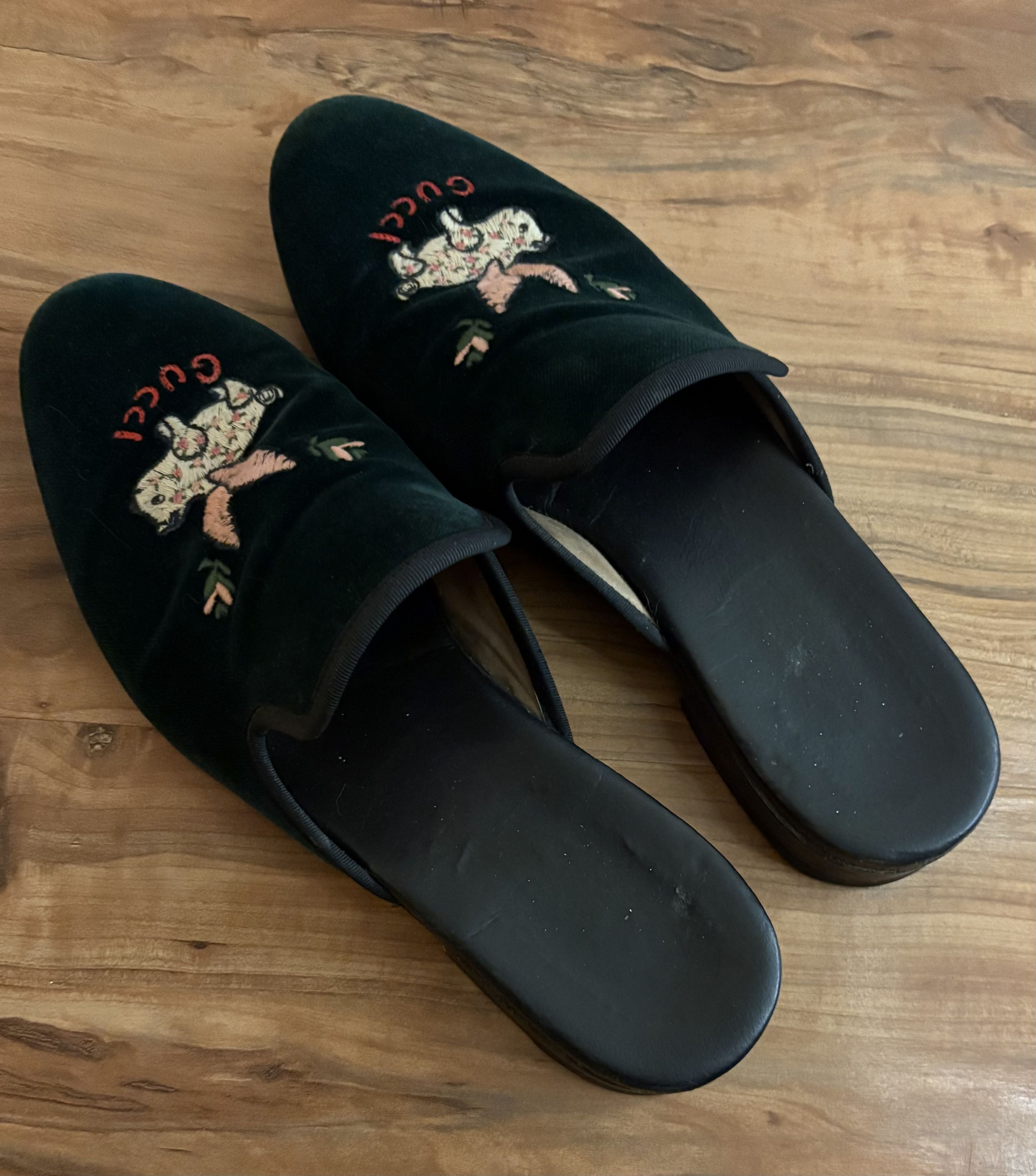 Gucci Green Velvet Slides Size US 9 / EU 42 - 2 Thumbnail