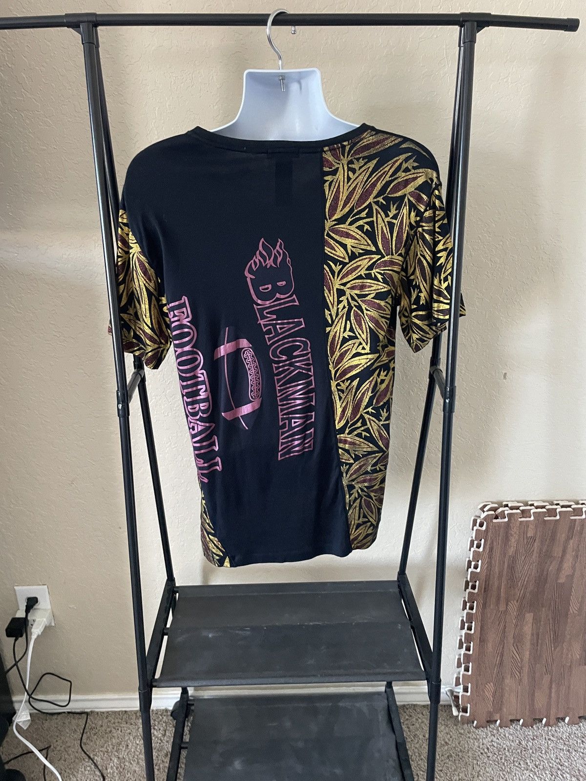Custo Barcelona Early 70’s Hippy Folk Festival Graphic tee Size US S / EU 44-46 / 1 - 5 Thumbnail