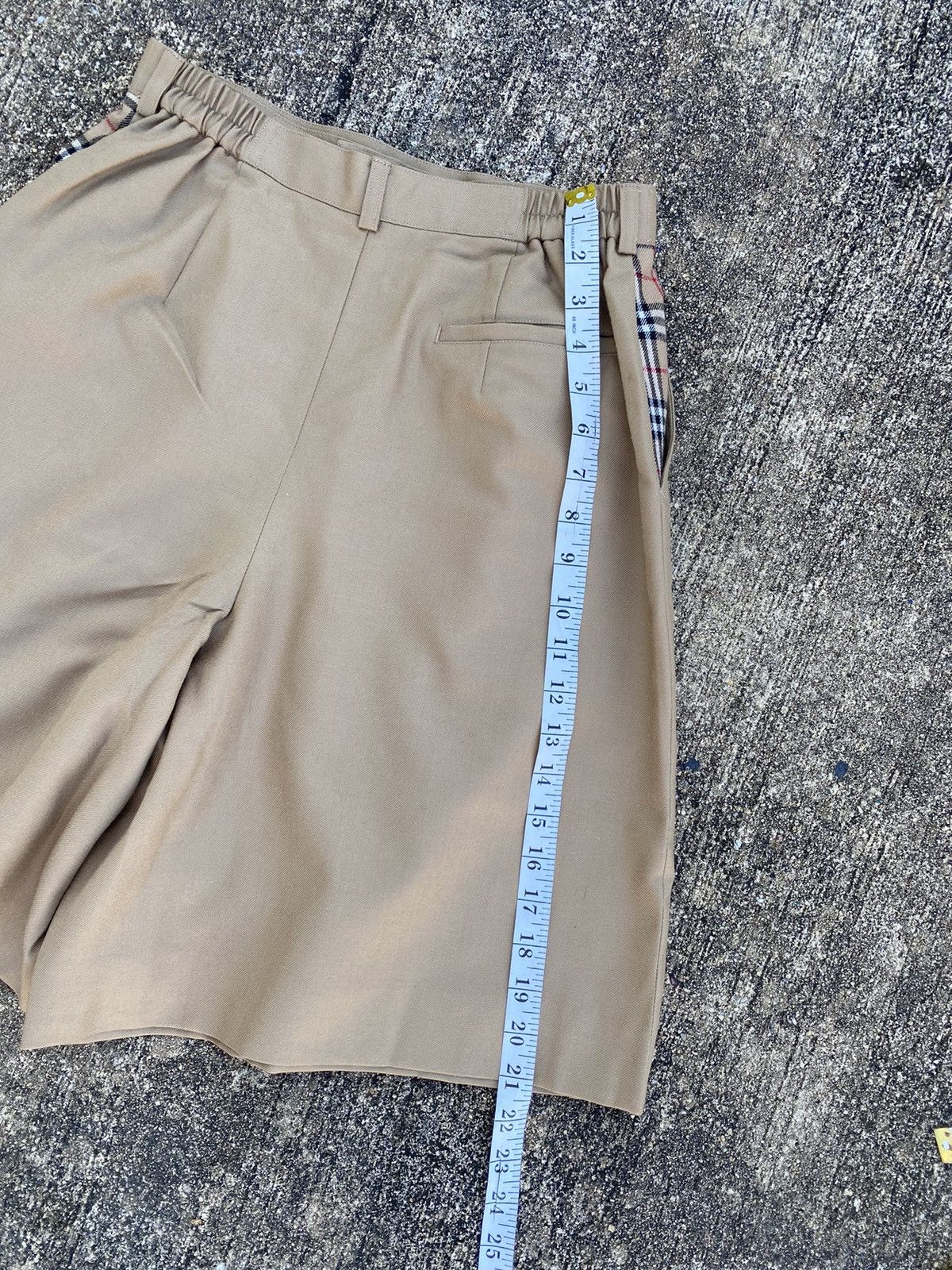 Burberry × Vintage Vintage Burberry Nova Check Short Pants Size 27" / US 4 / IT 40 - 9 Thumbnail