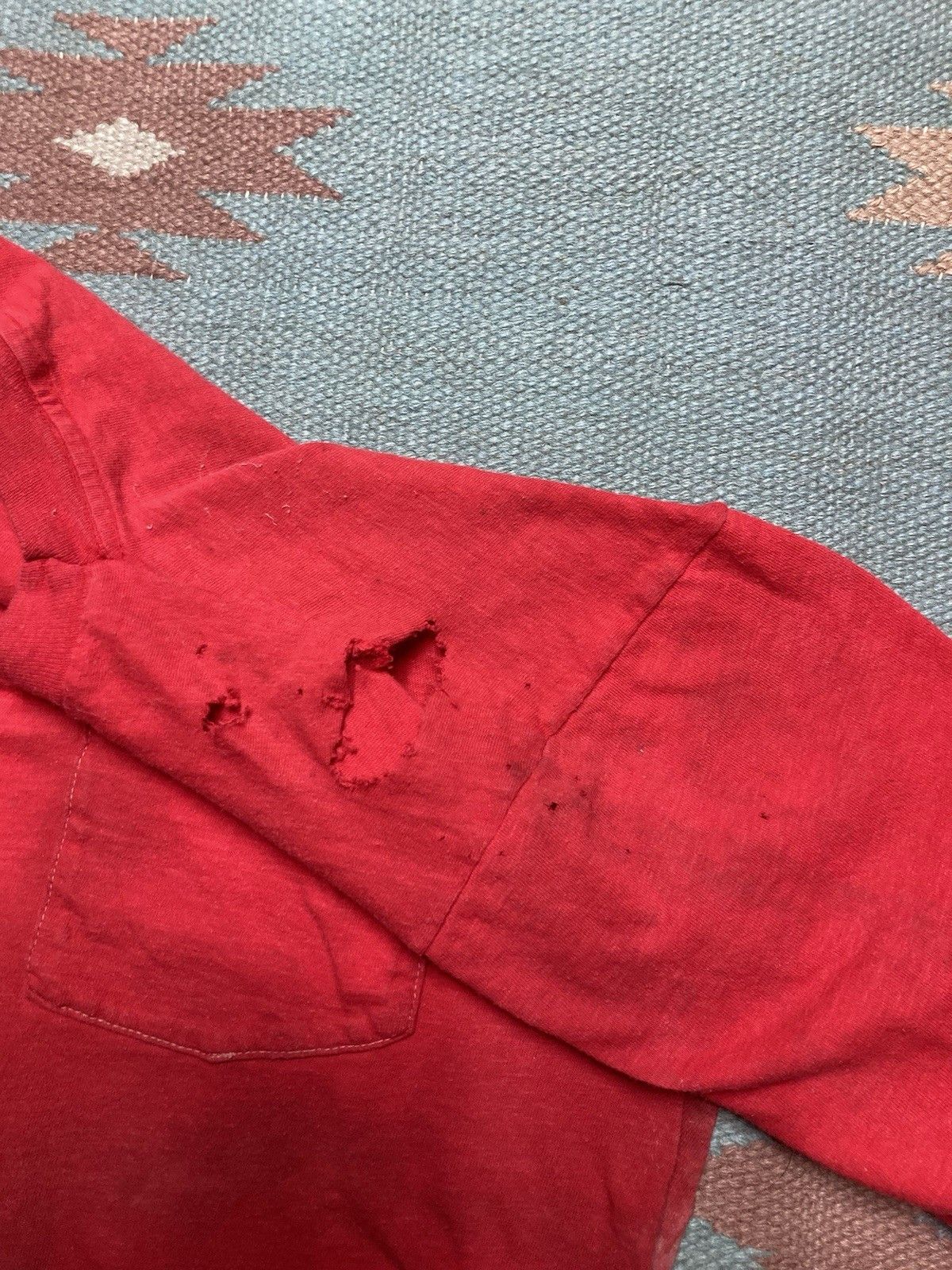 Vintage 80s pocket t shirt blank distressed thrashed grunge medium Size US M / EU 48-50 / 2 - 8 Thumbnail
