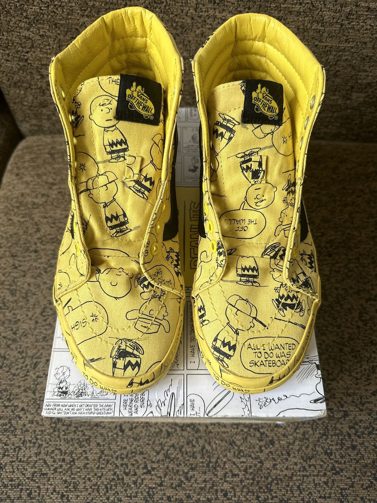 Peanuts × Vans Vans Sk8-Hi Peanuts Charlie Brown Size US 7.5 / EU 40-41 - 6 Thumbnail