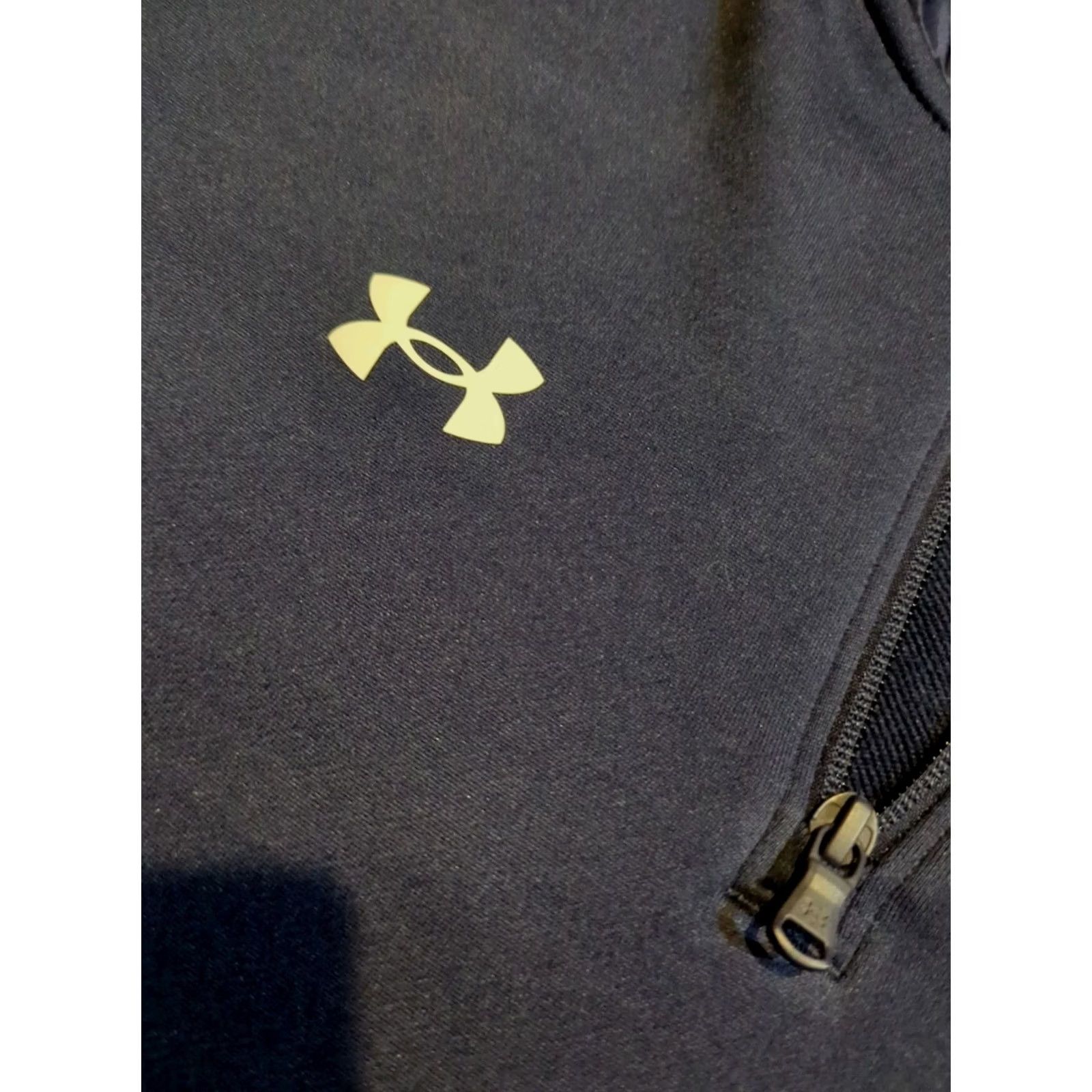 Under Armour Under Armour Command Short Sleeve Hoodie Jacket Baseball Seattle Mariners Men XL blue logo 4 Zip Open pockets 1/4 Zip Used: No Size US XL / EU 56 / 4 - 7 Thumbnail