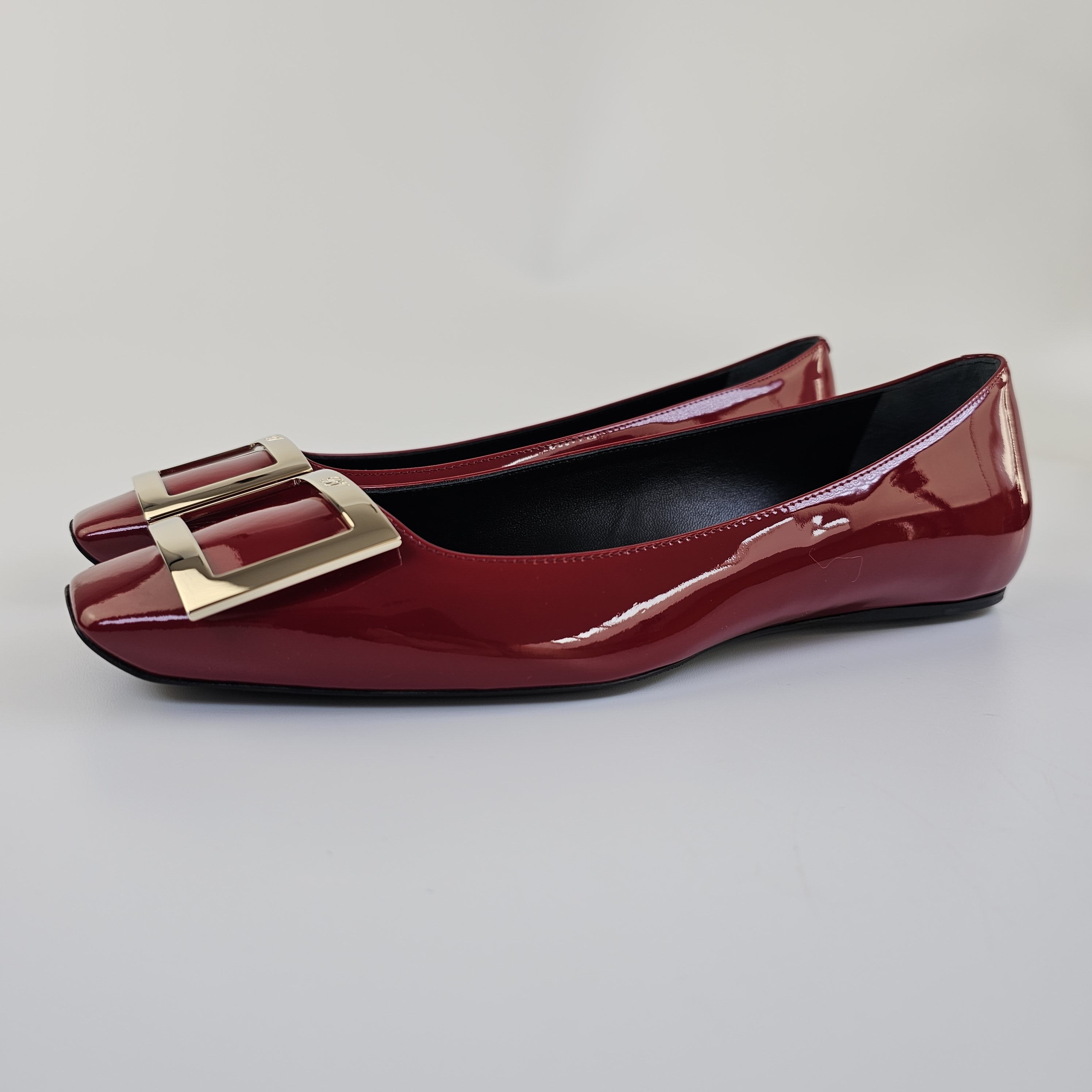 Roger Vivier Trompette Red Leather Ballerina Flats New