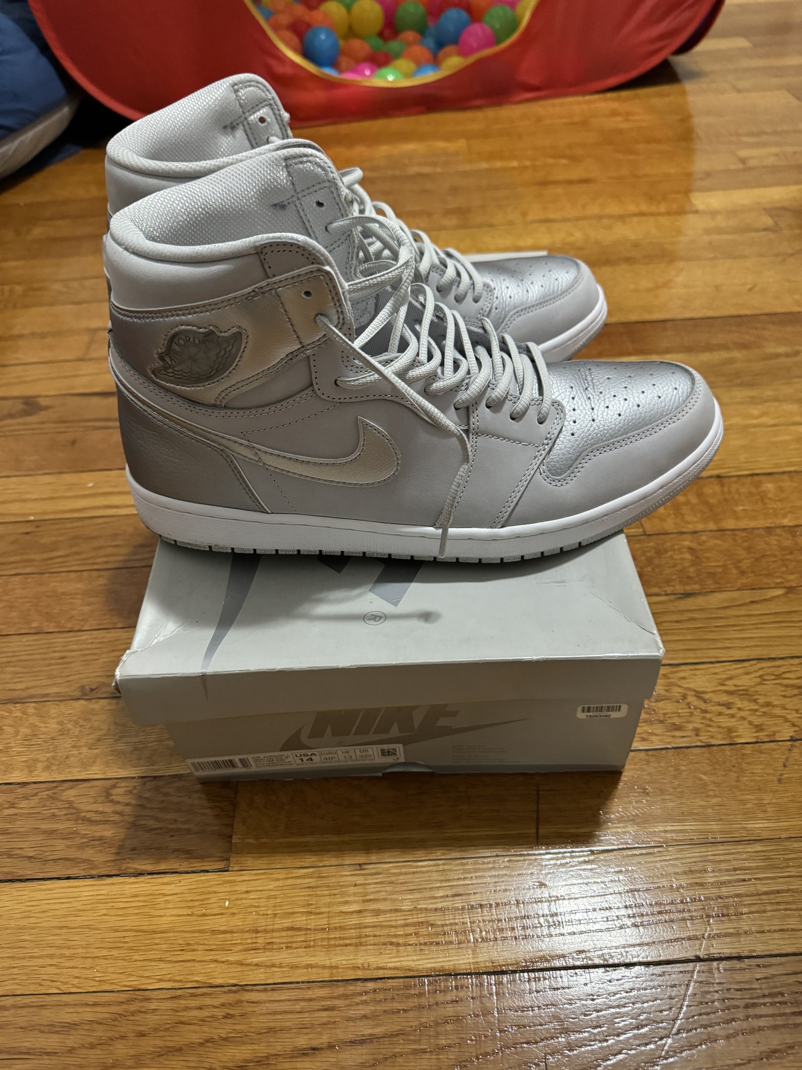 Jordan Brand Jordan 1 Anniversary Silver Tokyo CO.JP Size US 14 / EU 47 - 3 Thumbnail