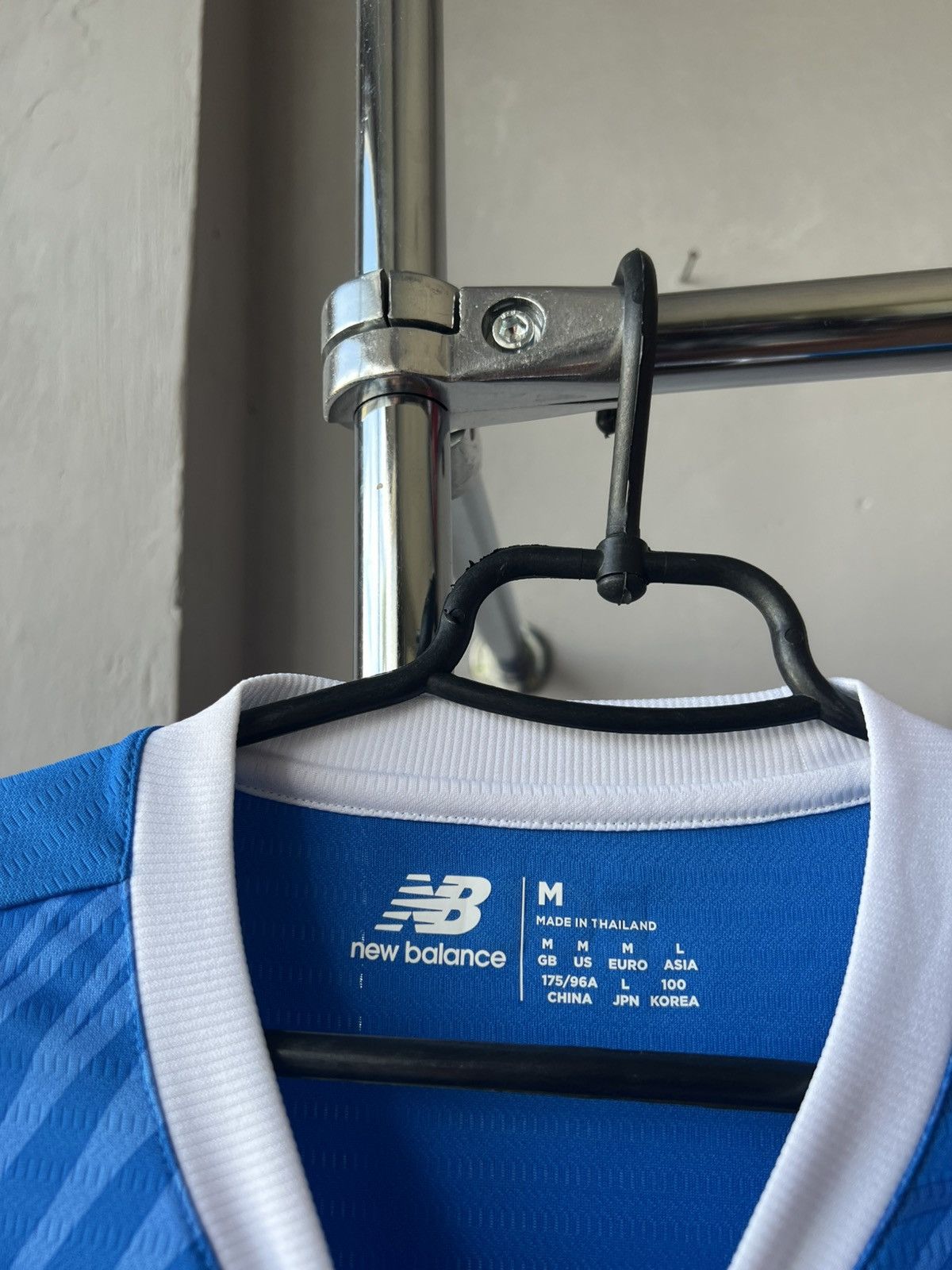 New Balance 2022/23 DYNAMO KYIV UKRAINE AWAY SOCCER JERSEY FOOTBALLSHIRT Size US M / EU 48-50 / 2 - 9 Thumbnail
