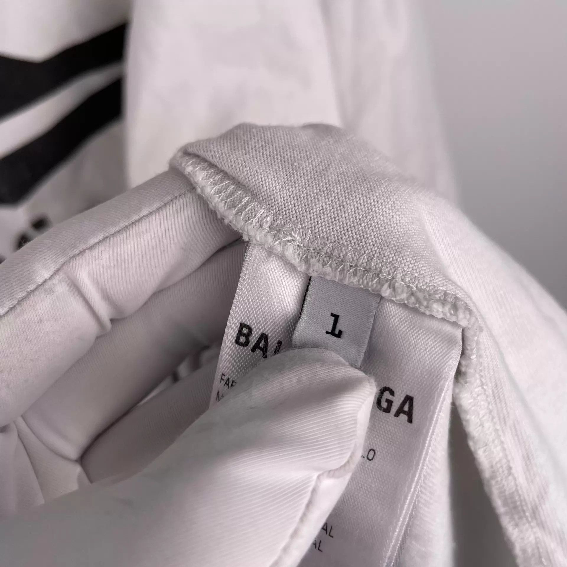 Balenciaga Balenciaga T-shirt L Light Gray Size US L / EU 52-54 / 3 - 5 Thumbnail