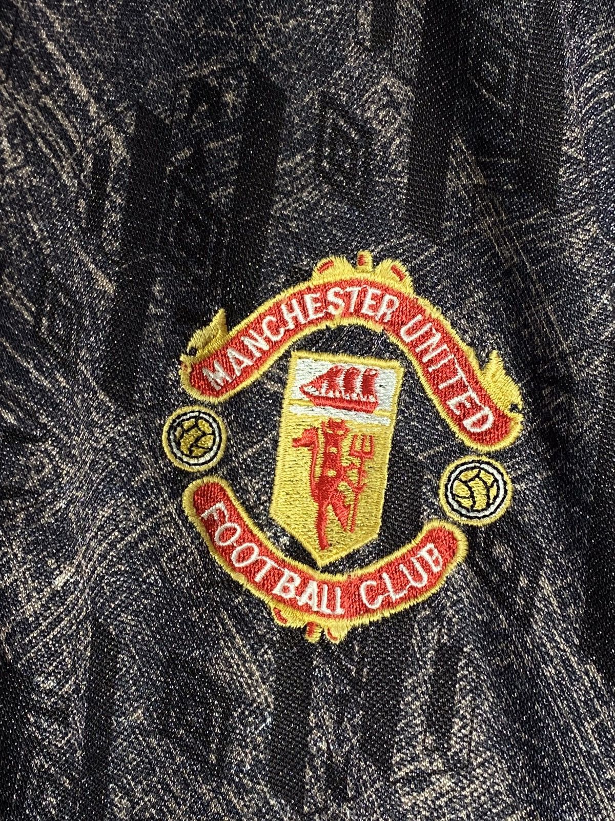 Umbro × Vintage Vintage 1992/93 Manchester United Umbro Sharp Rare track top Size US L / EU 52-54 / 3 - 6 Thumbnail