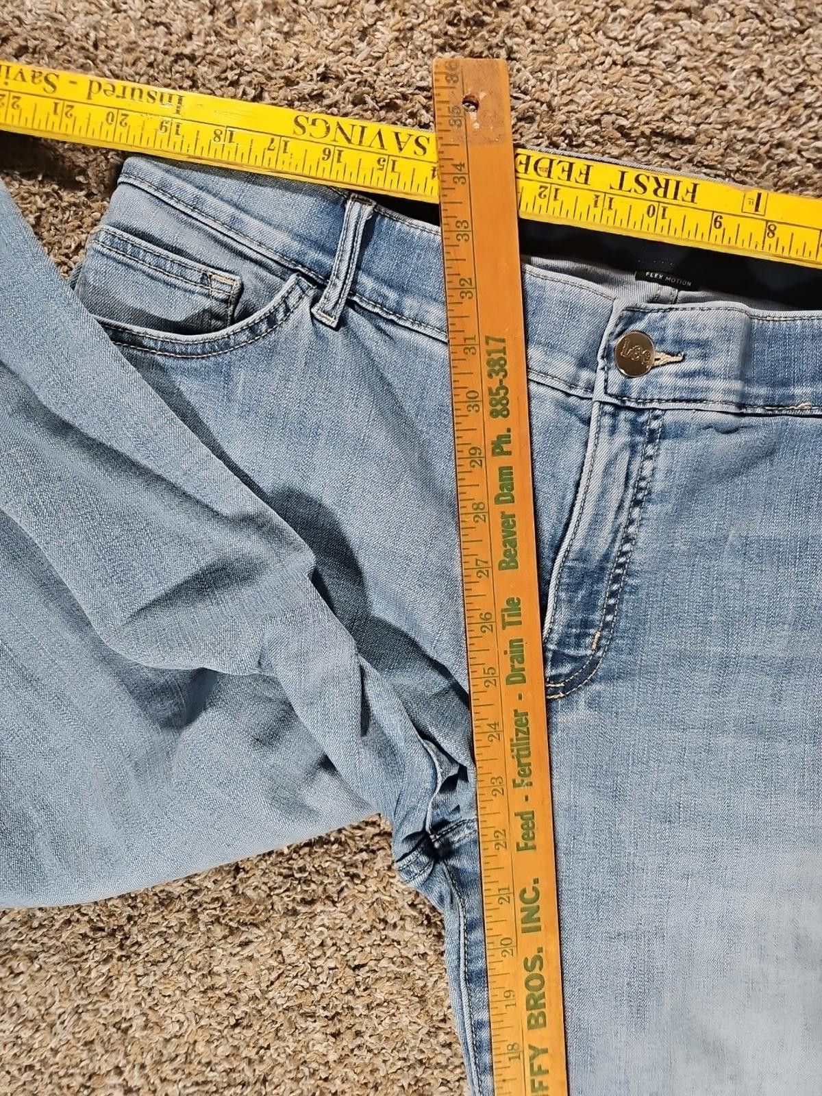Lee Lee Plus Regular Midrise Flex Motion 18W Jeans Size 40" / US 18 - 4 Thumbnail