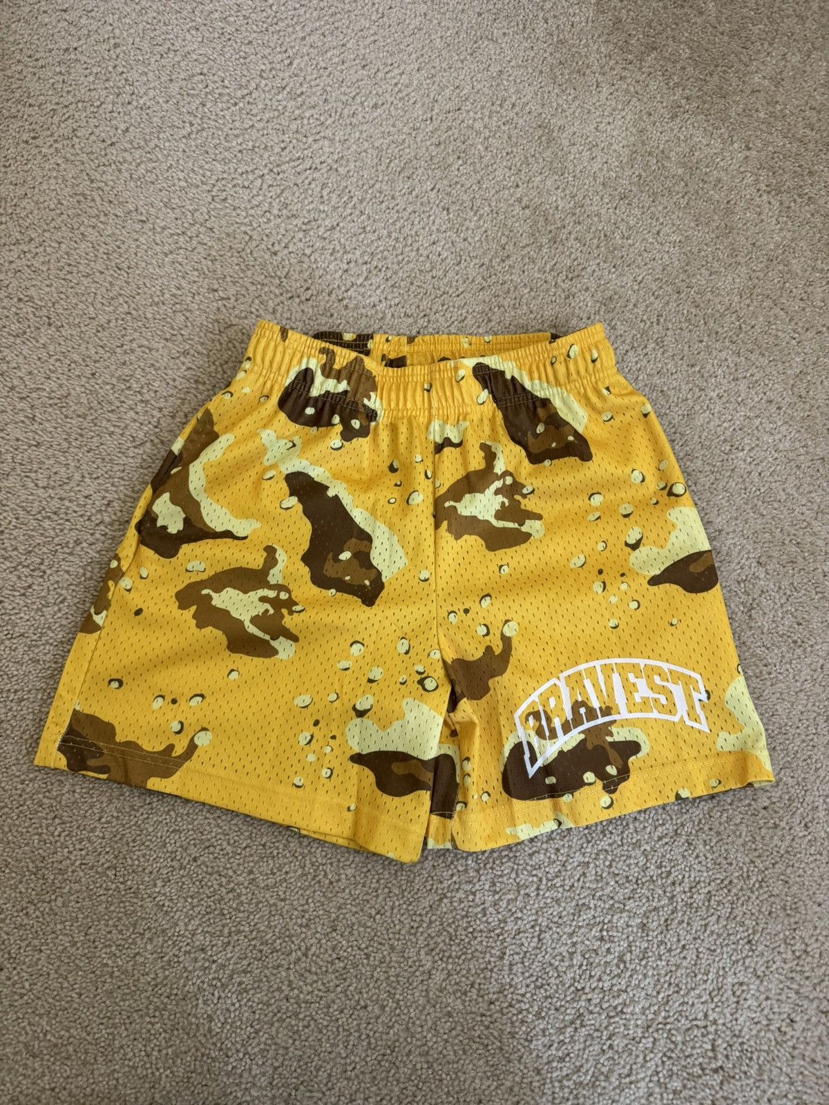 Bravest Studios Bravest studios yellow camo shorts Size US 30 / EU 46 - 1 Thumbnail